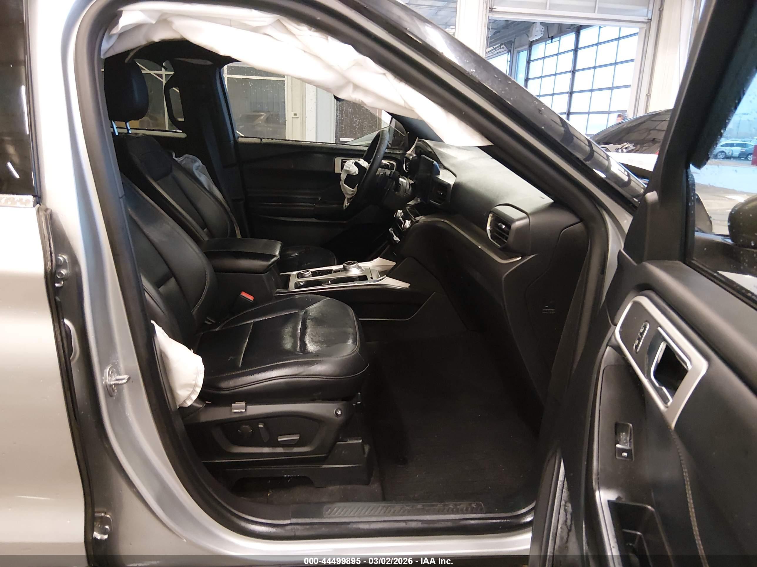 FORD EXPLORER image 5