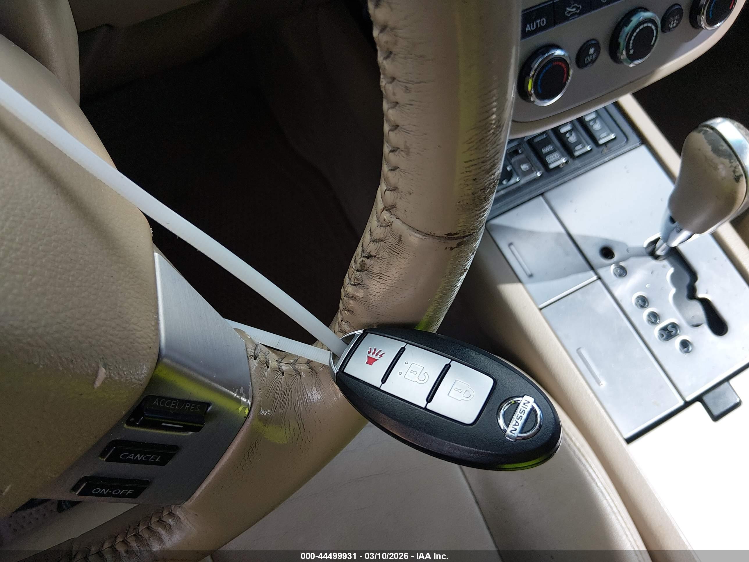 NISSAN MURANO image 11