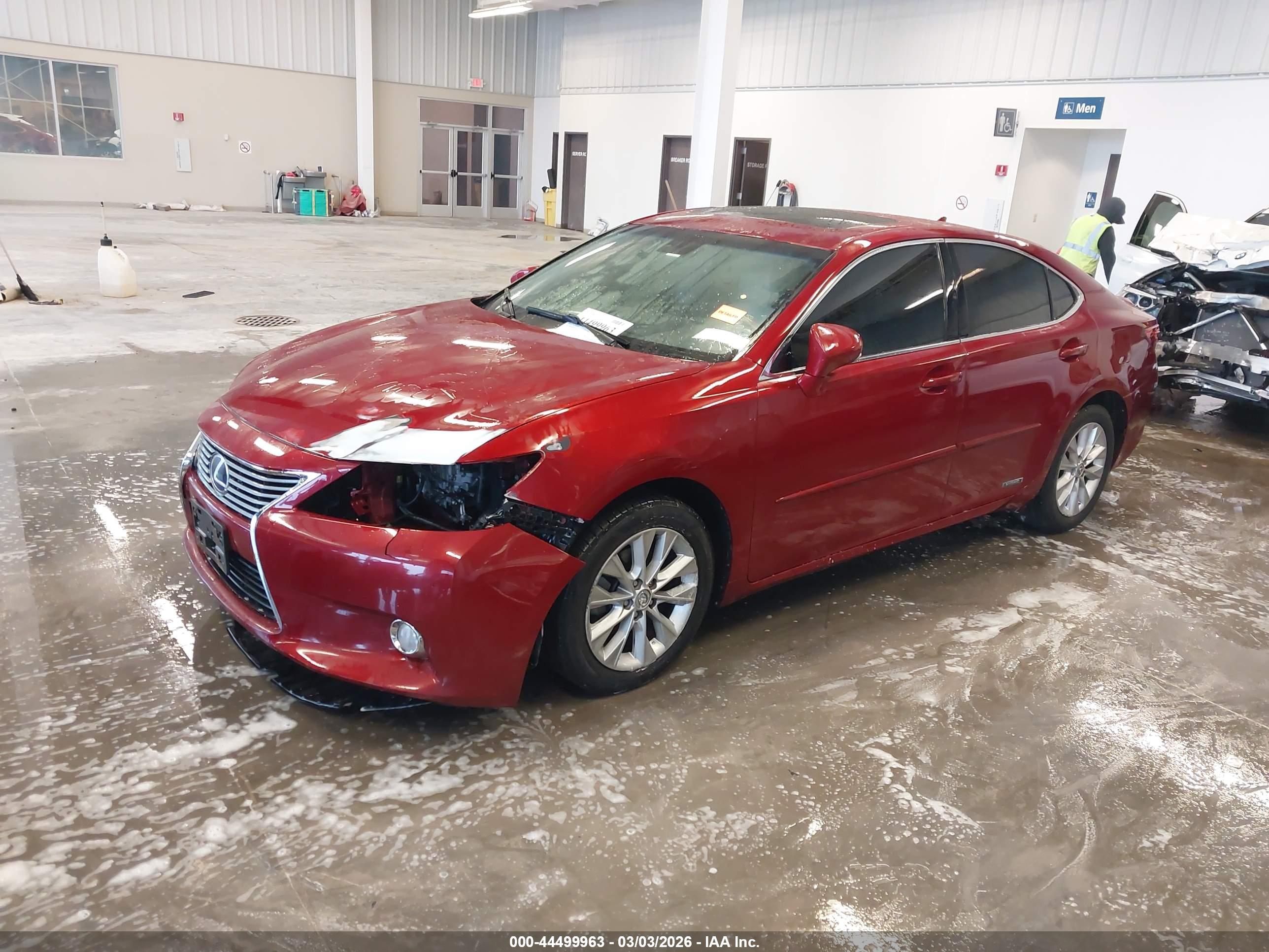 LEXUS ES image 2