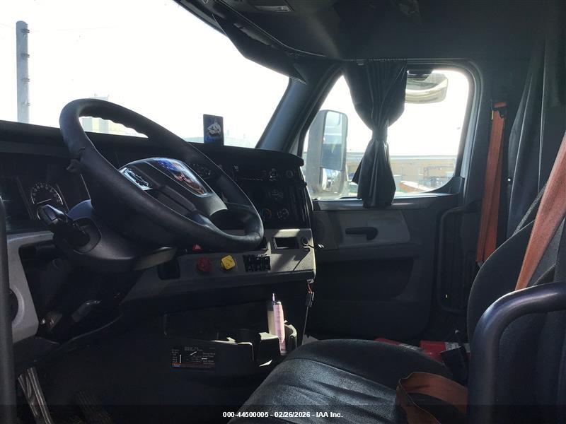 FREIGHTLINER NEW image 5