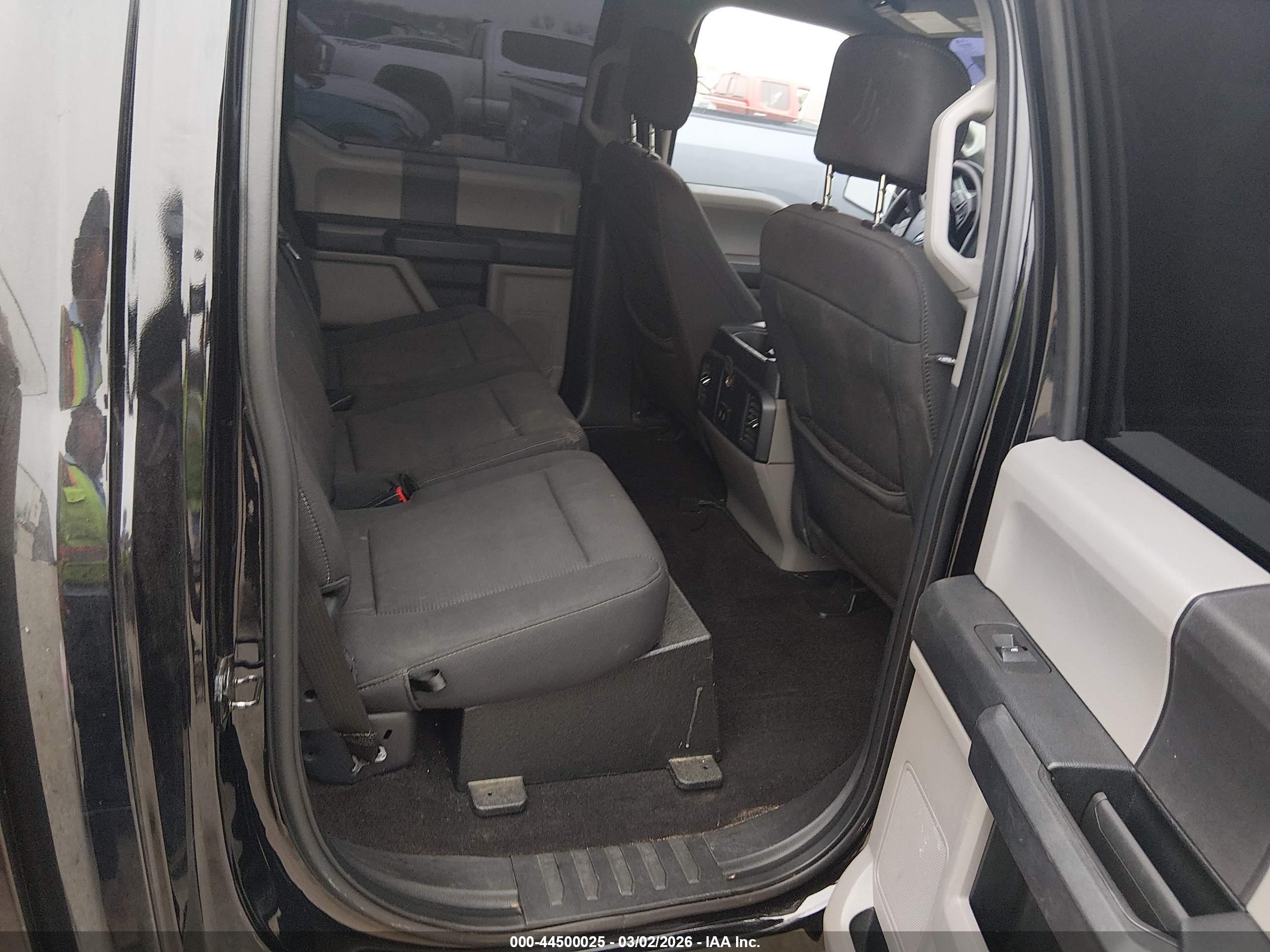 FORD F-150 image 8