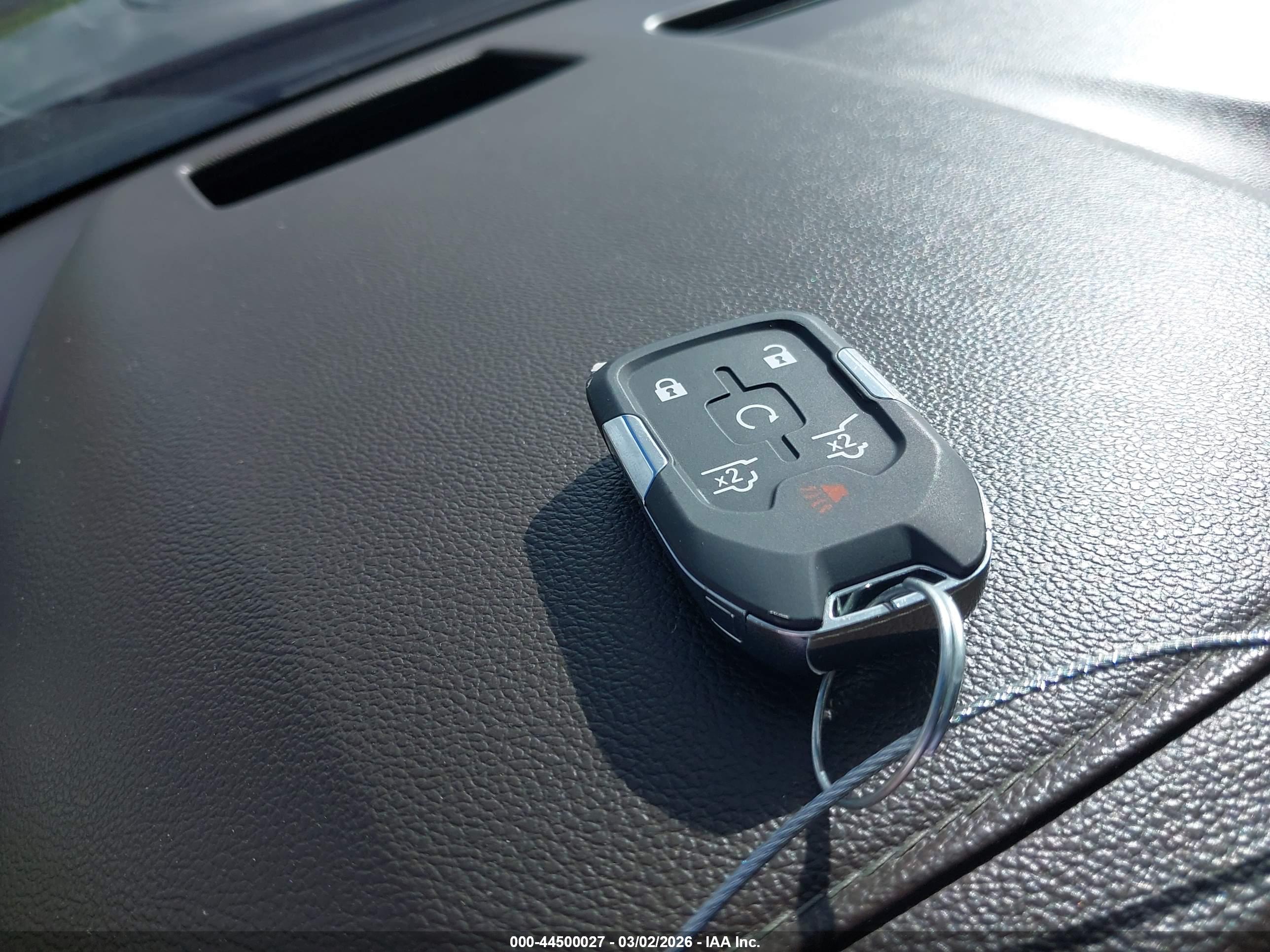 GMC YUKON image 11