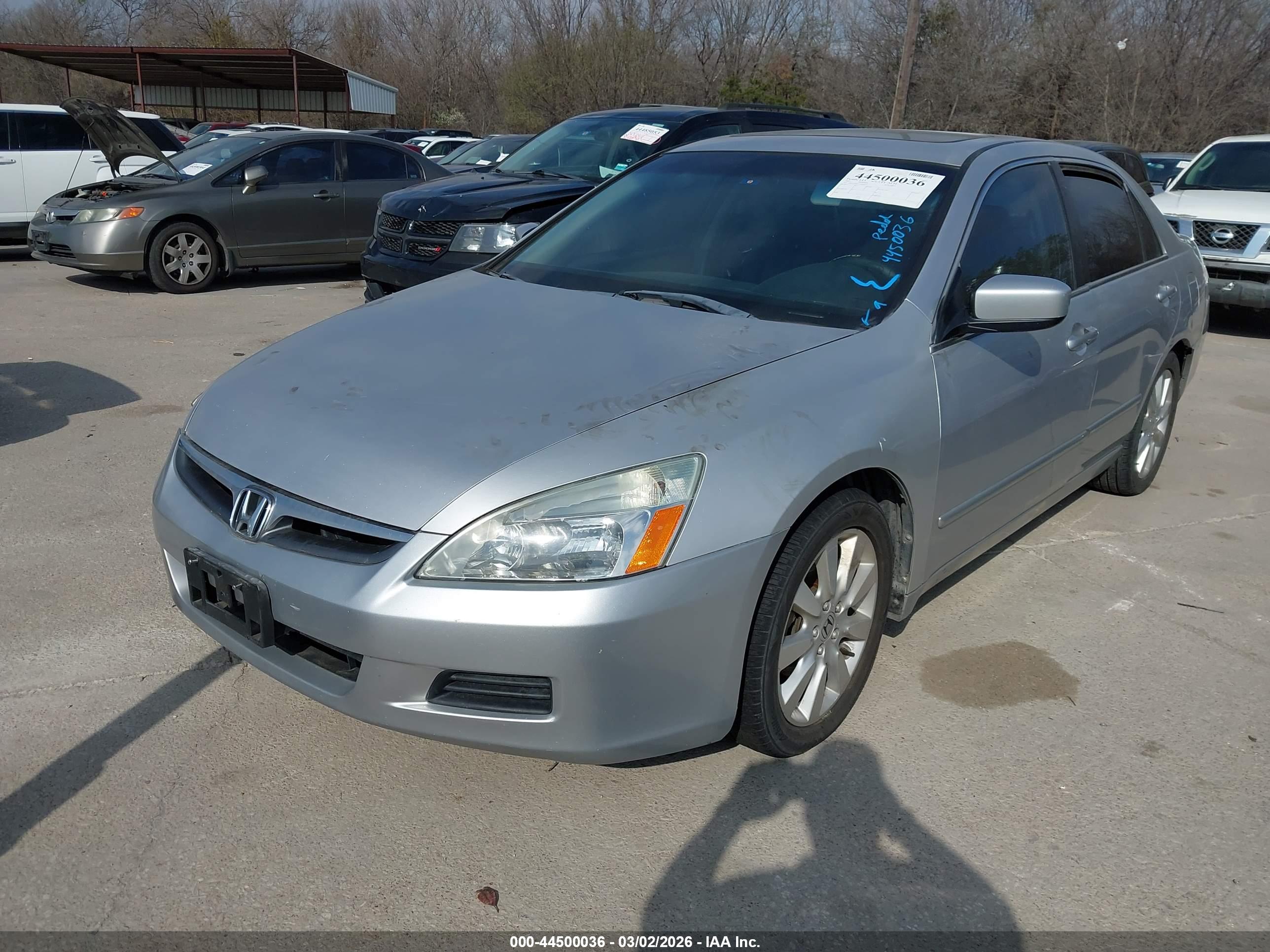 HONDA ACCORD image 2