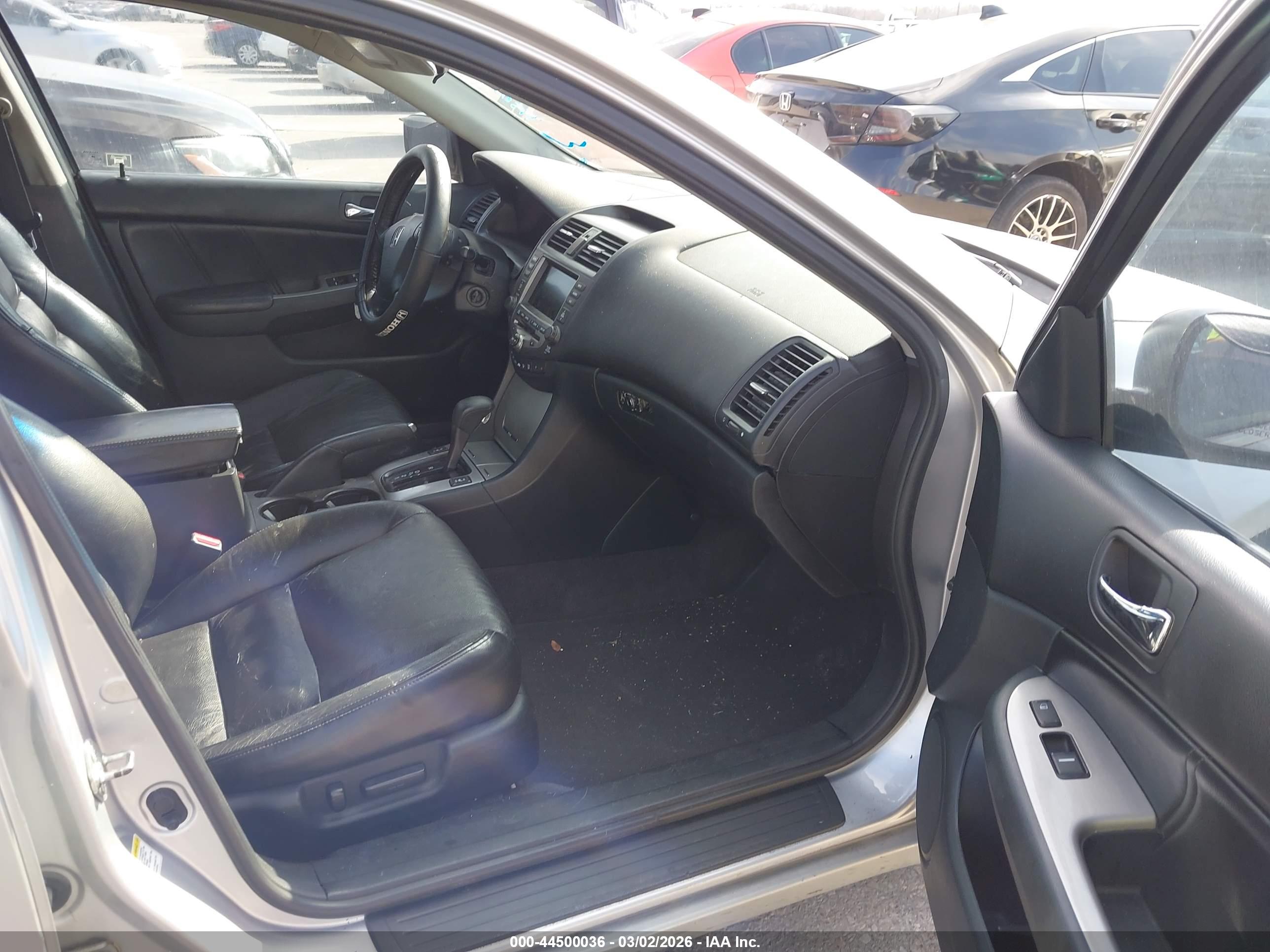 HONDA ACCORD image 5