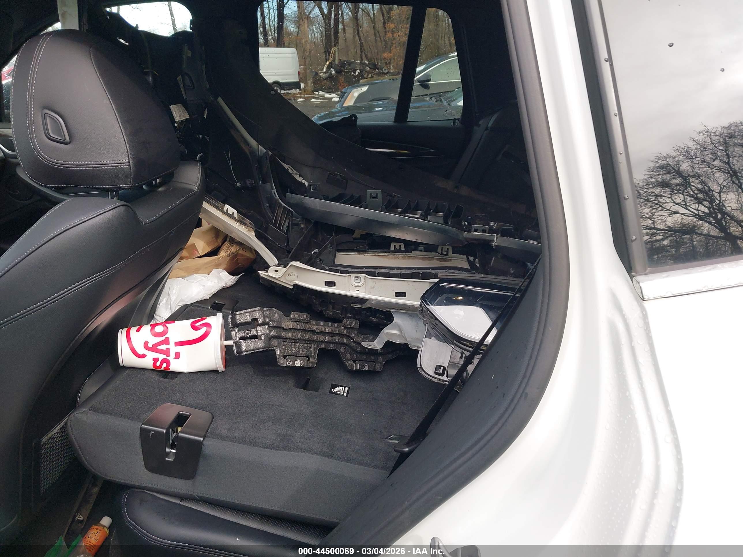 BMW X3 image 8