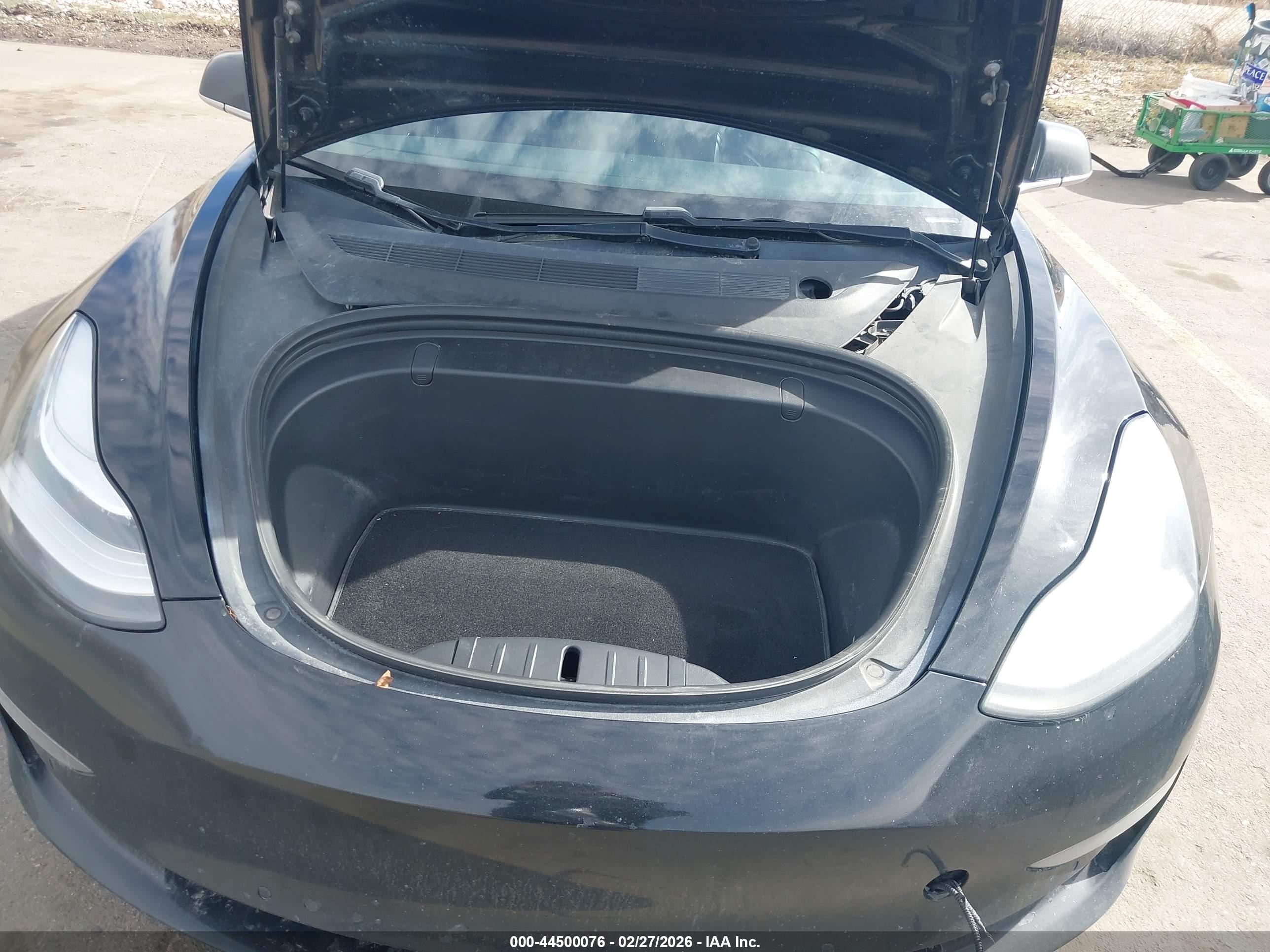 TESLA MODEL image 10