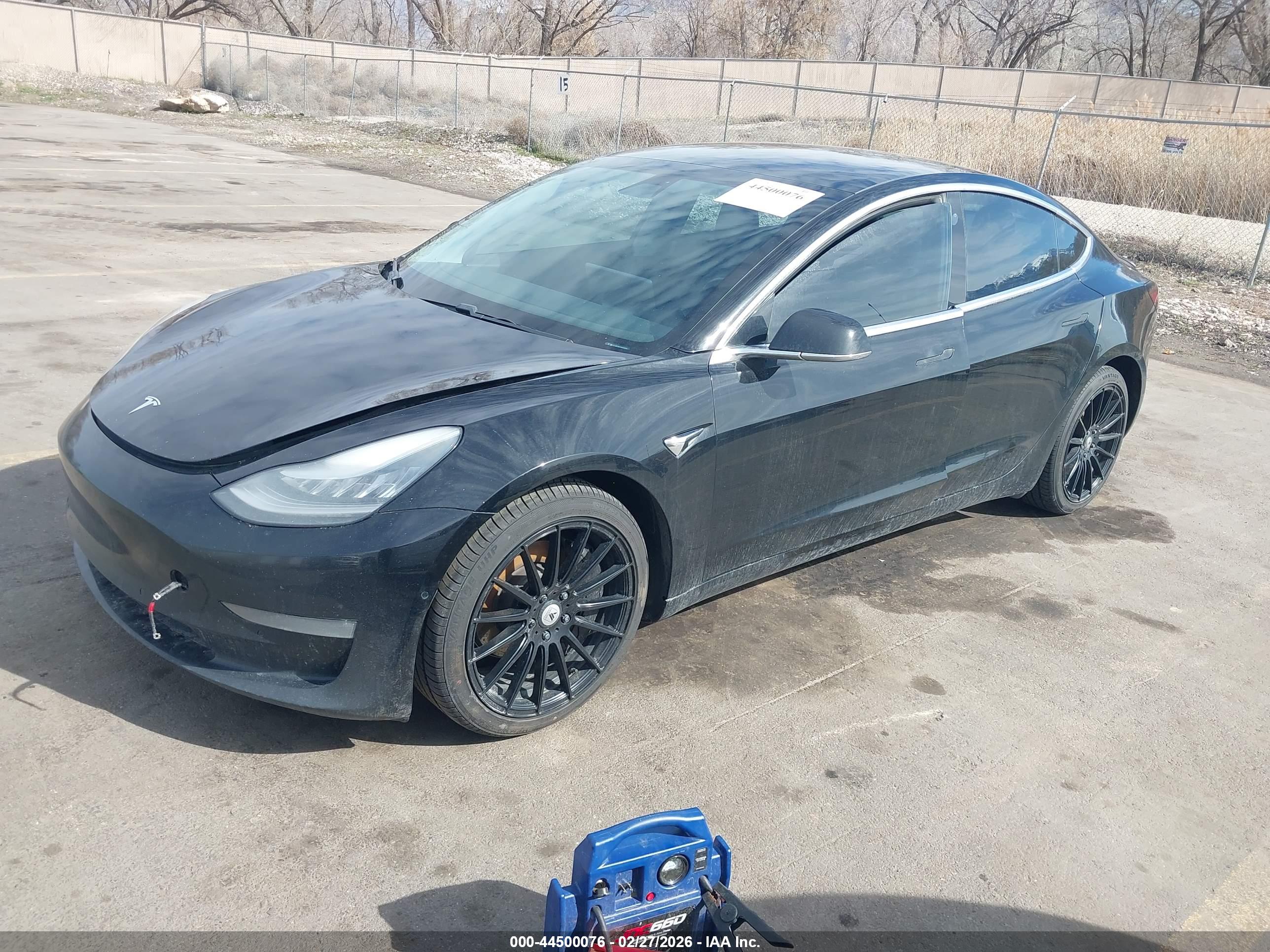 TESLA MODEL image 2