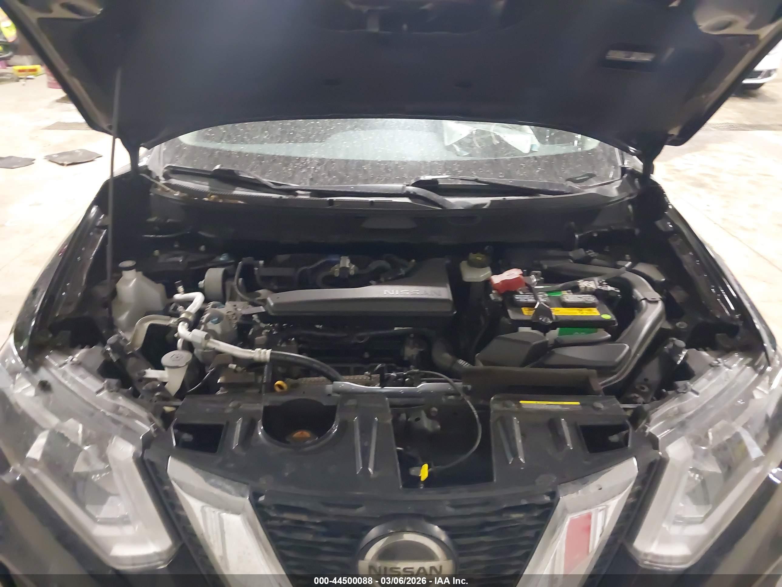 NISSAN ROGUE image 10