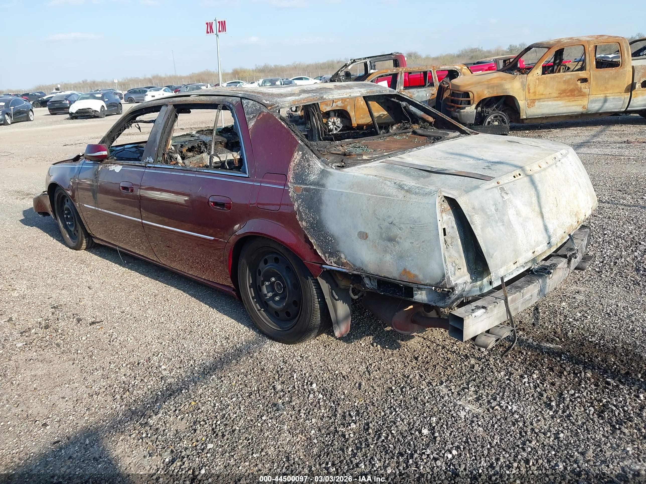 CADILLAC DTS image 3