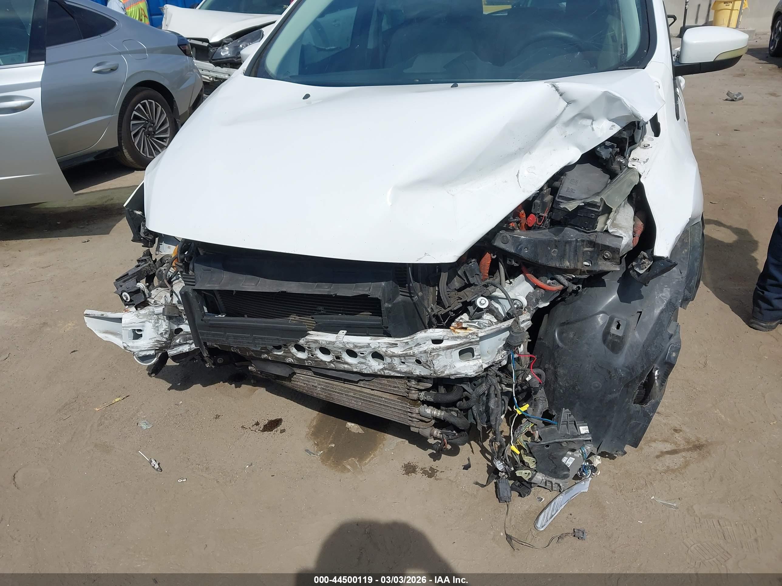 FORD C-MAX image 6