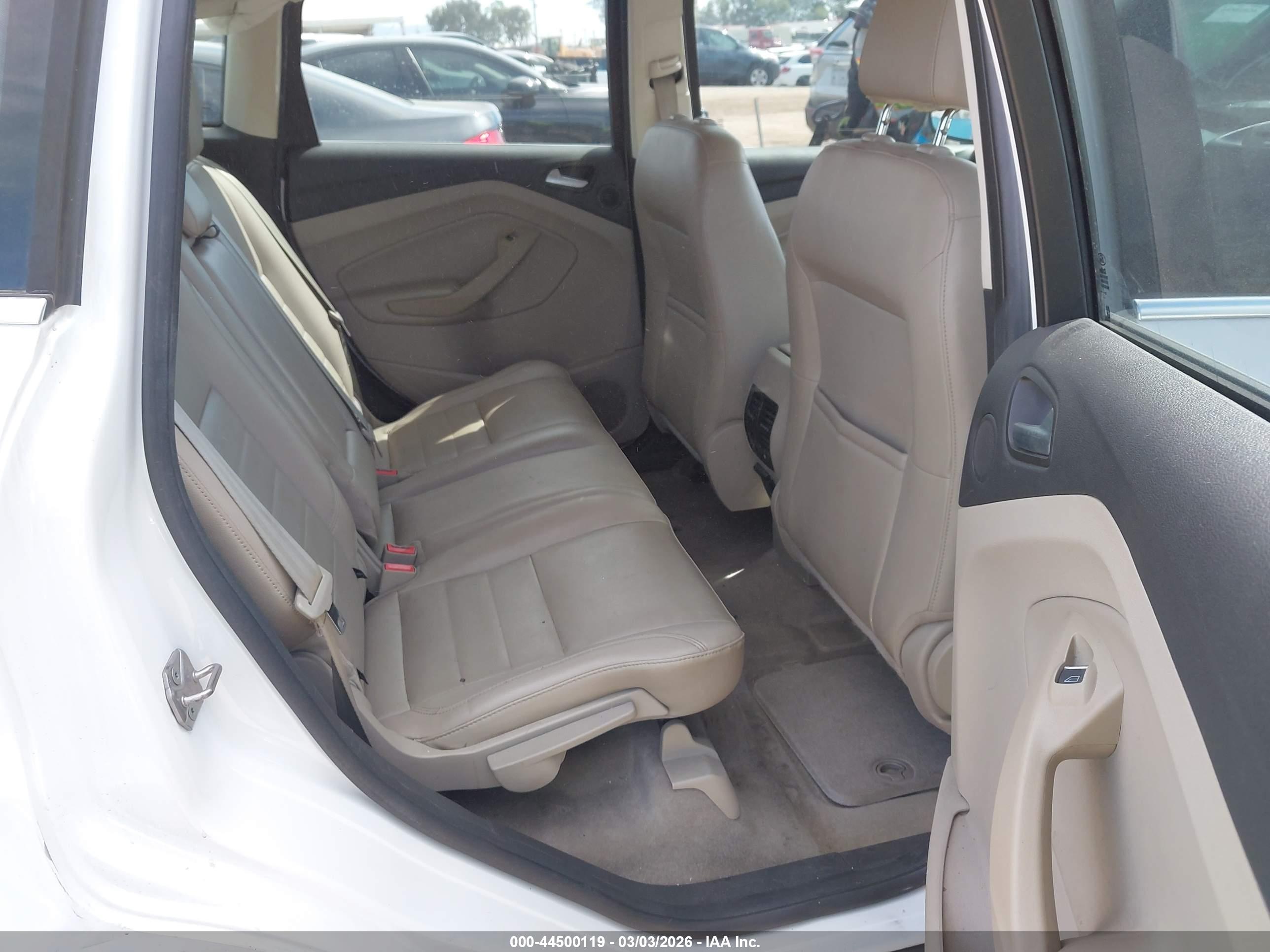 FORD C-MAX image 8