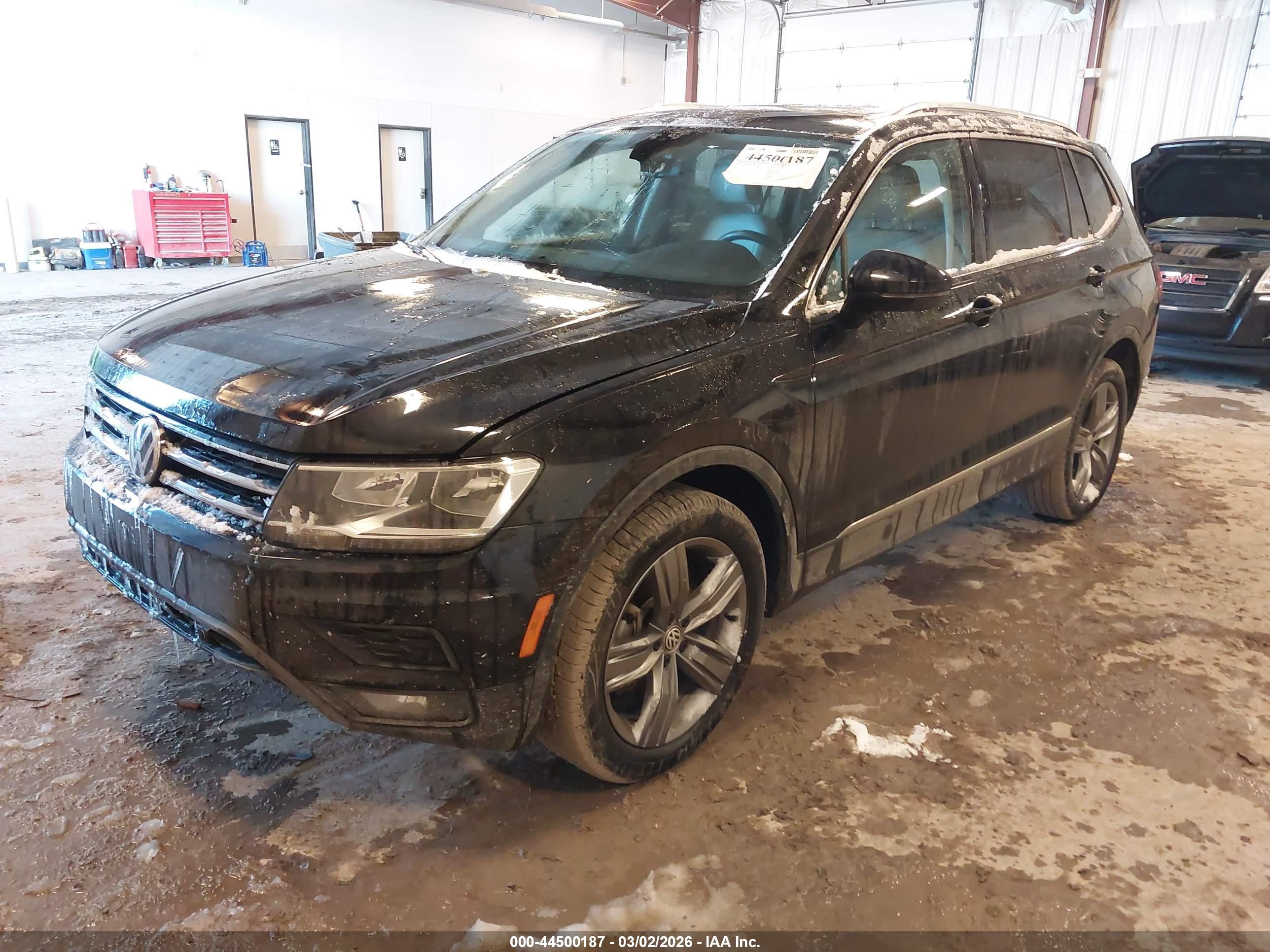 VOLKSWAGEN TIGUAN image 2