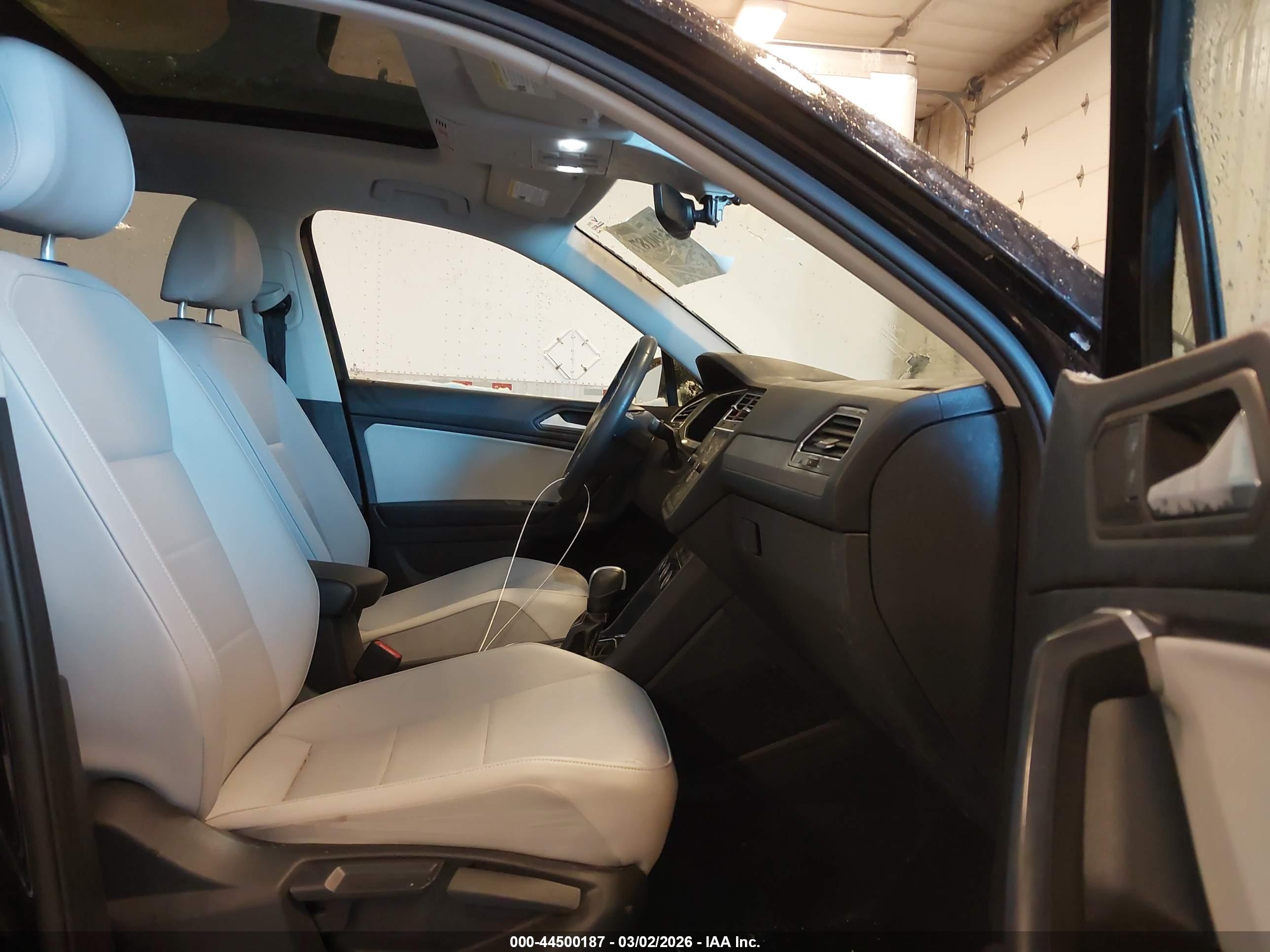VOLKSWAGEN TIGUAN image 5