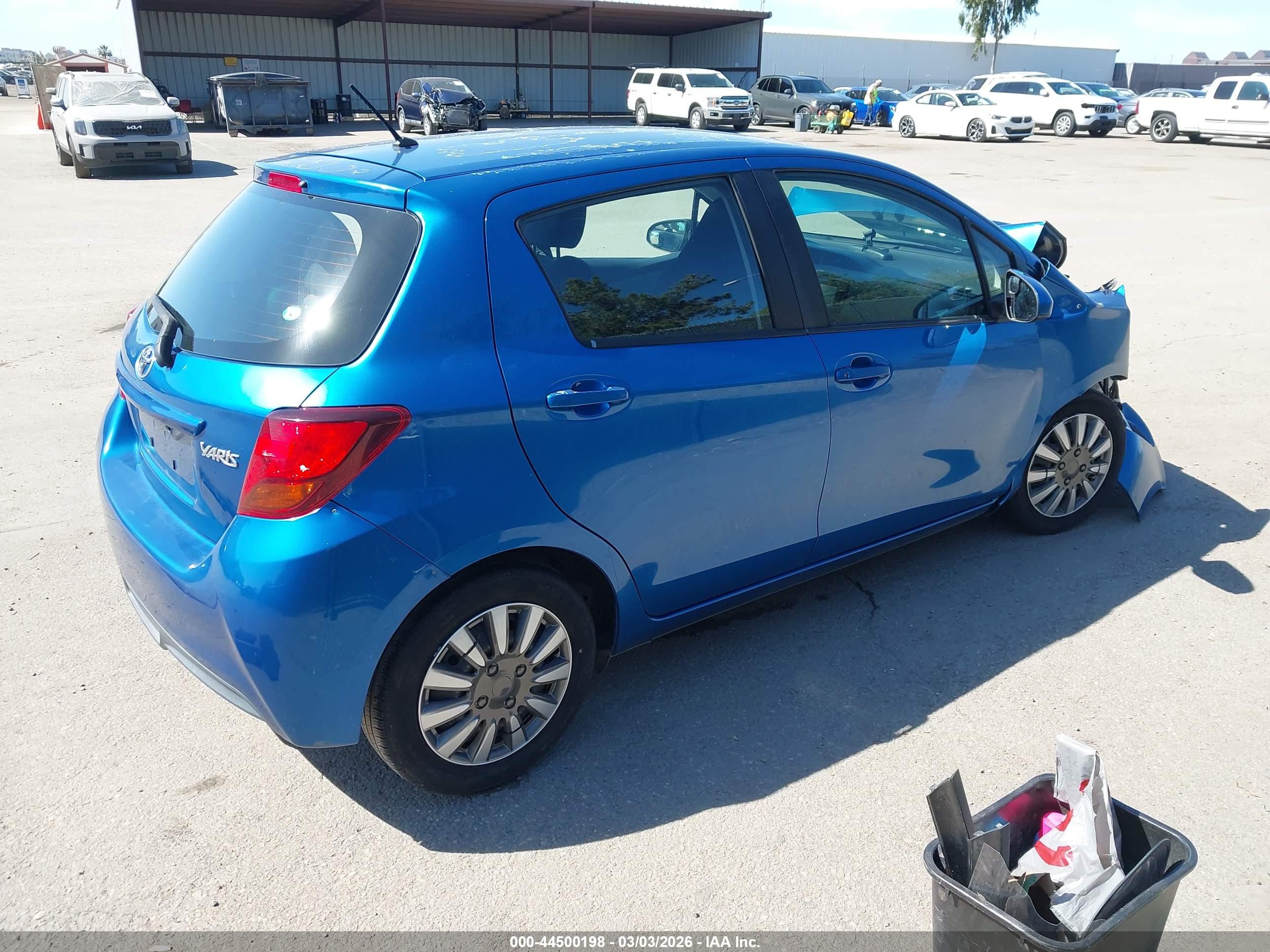 TOYOTA YARIS image 4