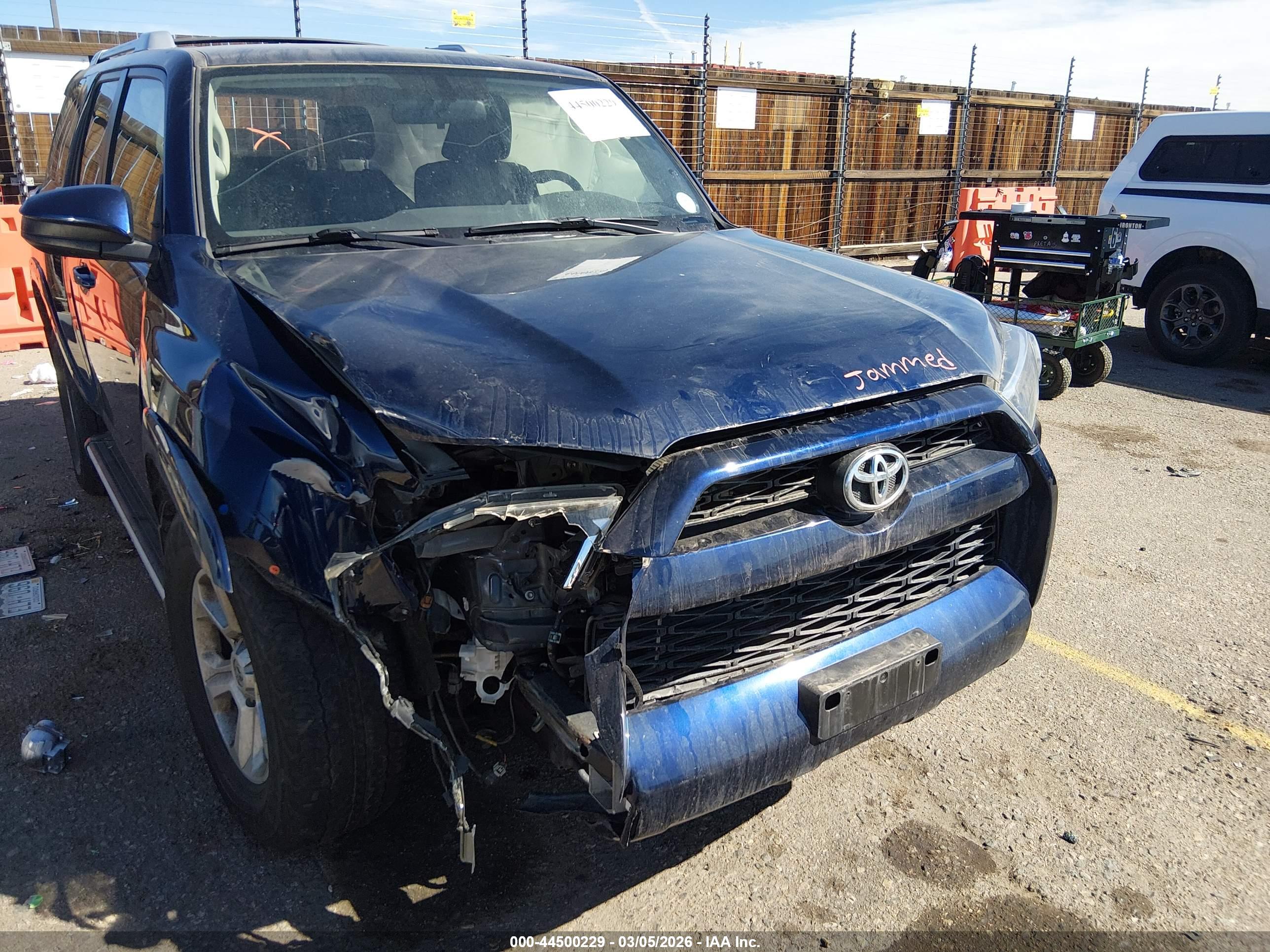 TOYOTA 4RUNNER image 6