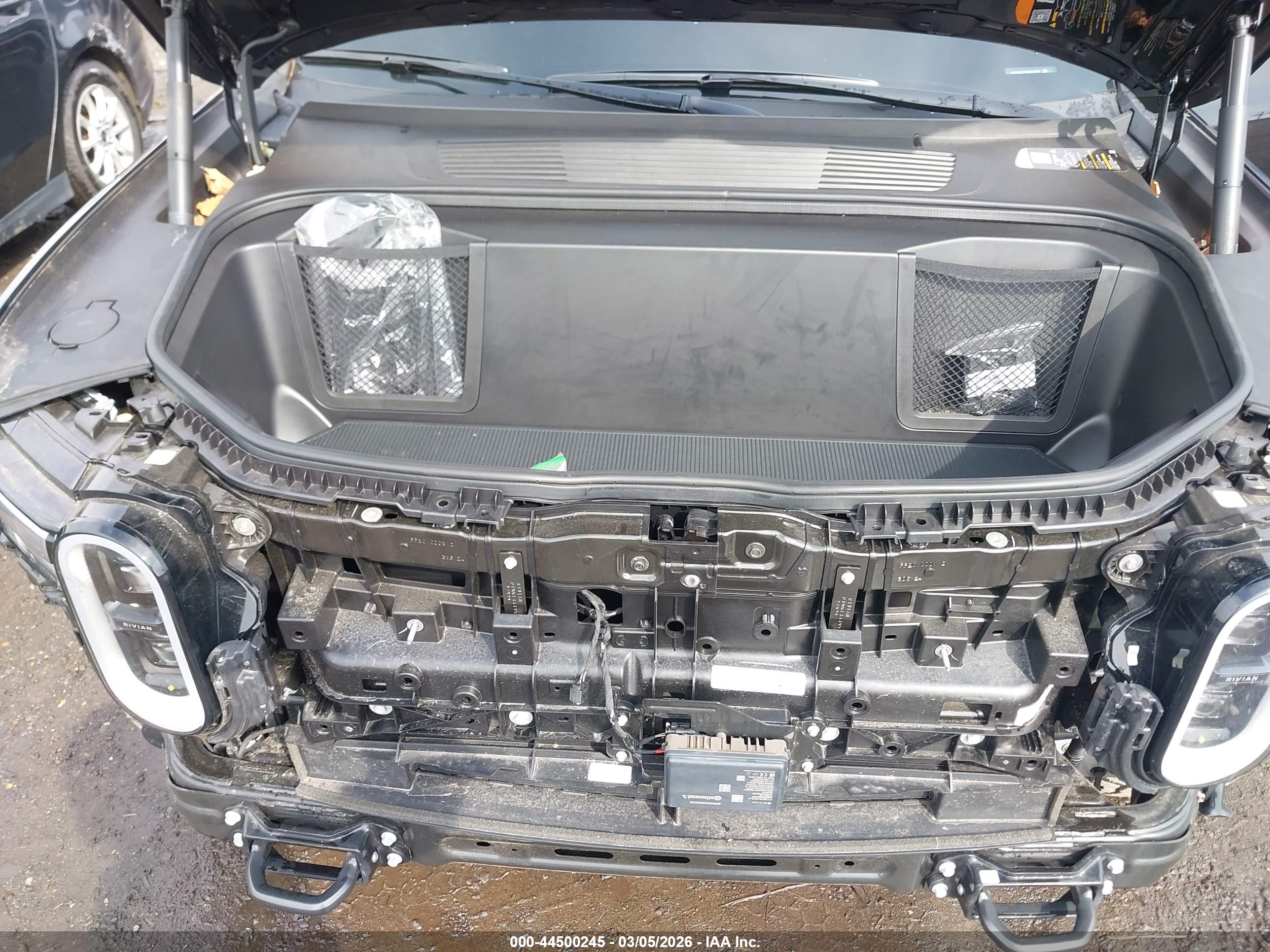 RIVIAN R1T image 10