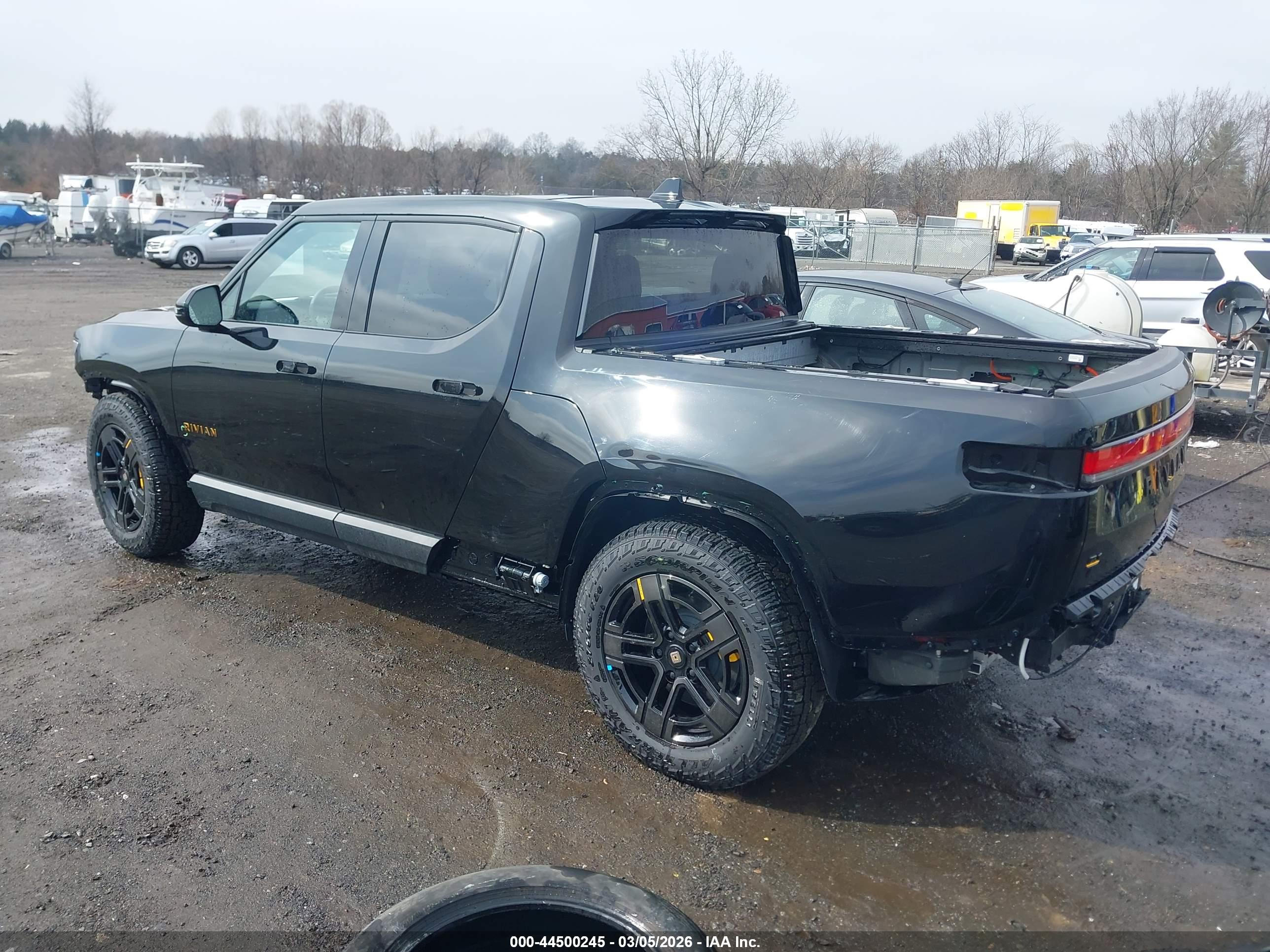 RIVIAN R1T image 3