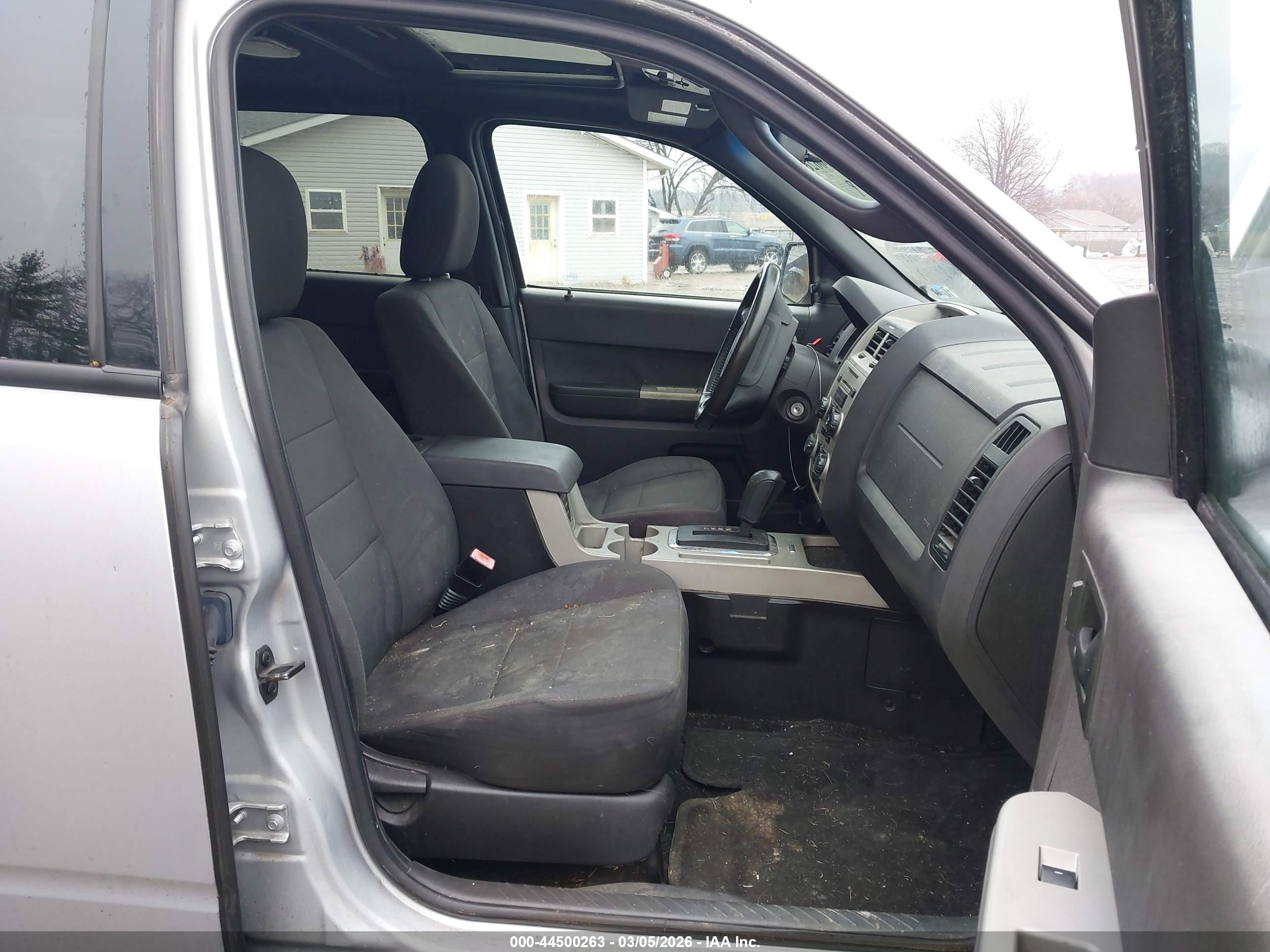 FORD ESCAPE image 5