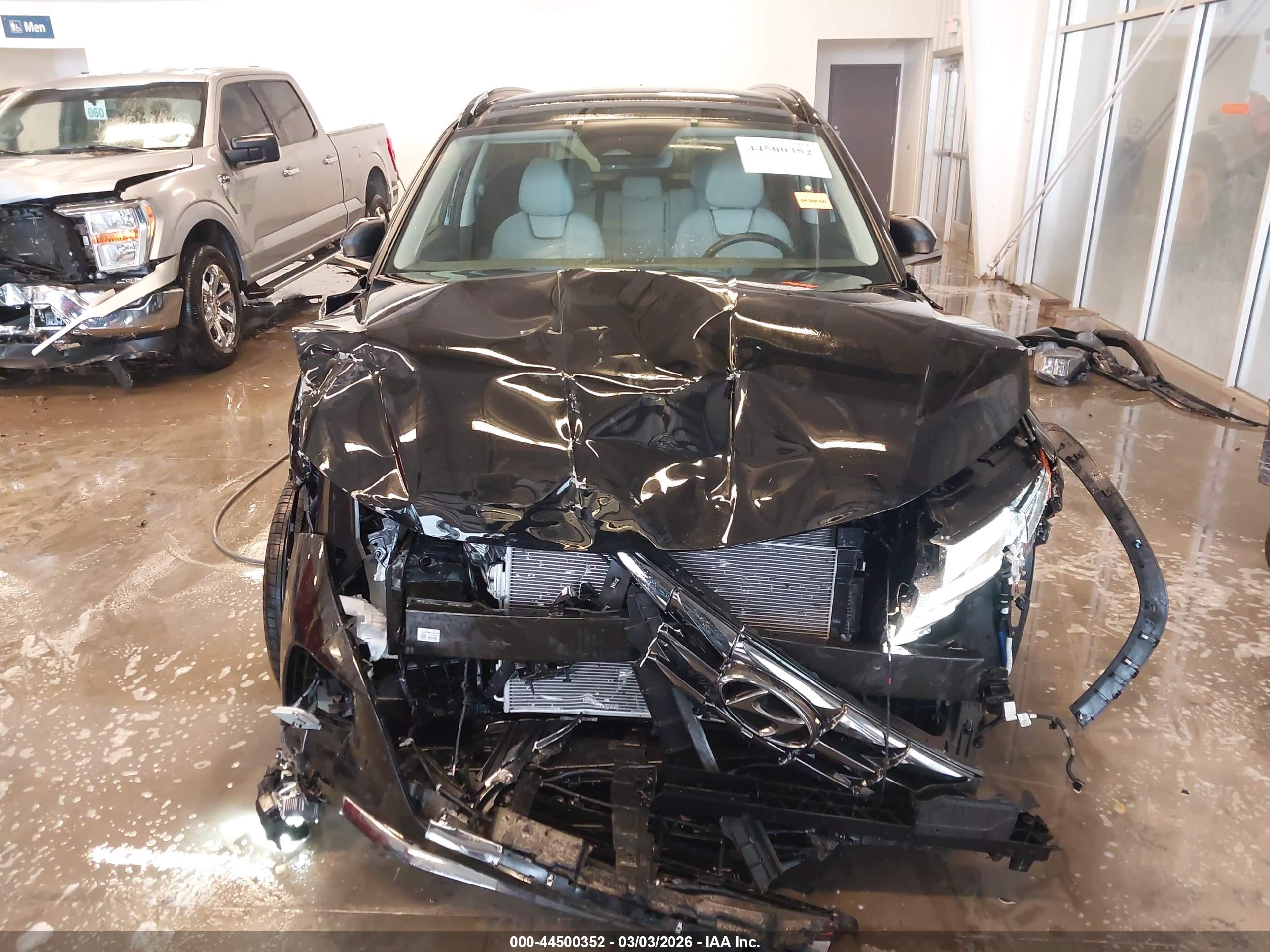 HYUNDAI TUCSON image 6