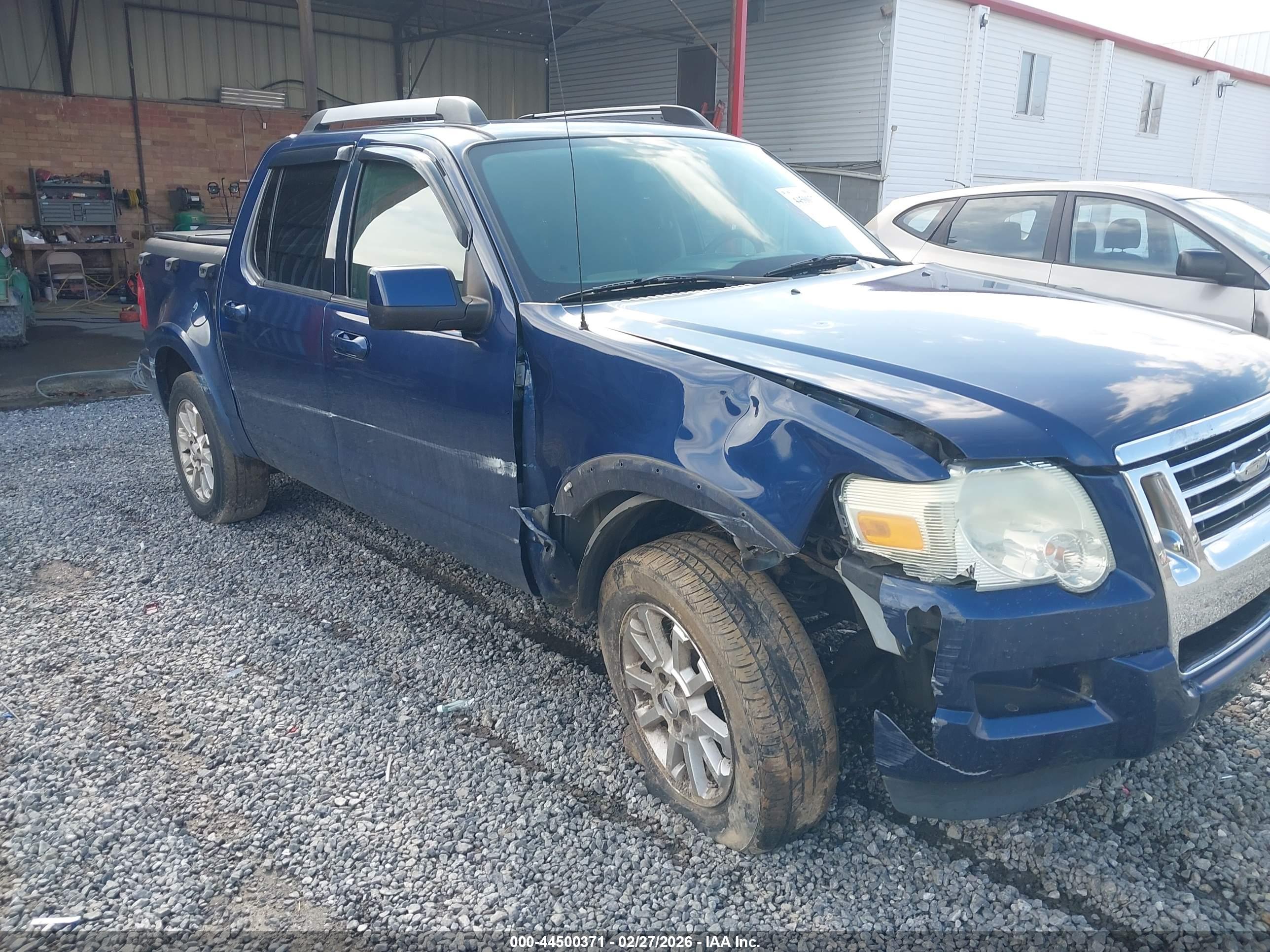FORD EXPLORER image 6