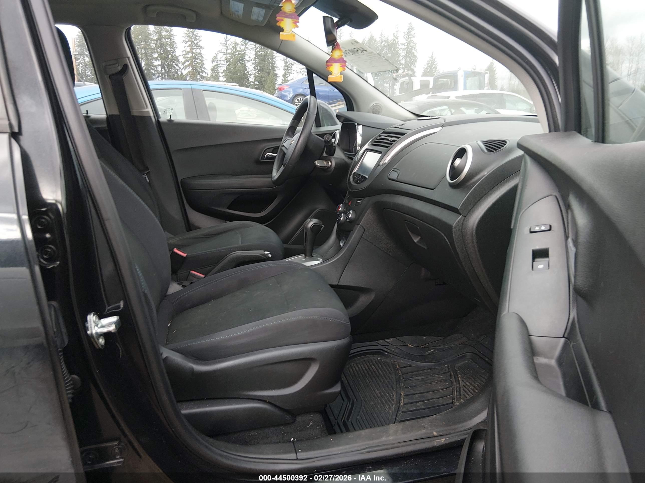 CHEVROLET TRAX image 5