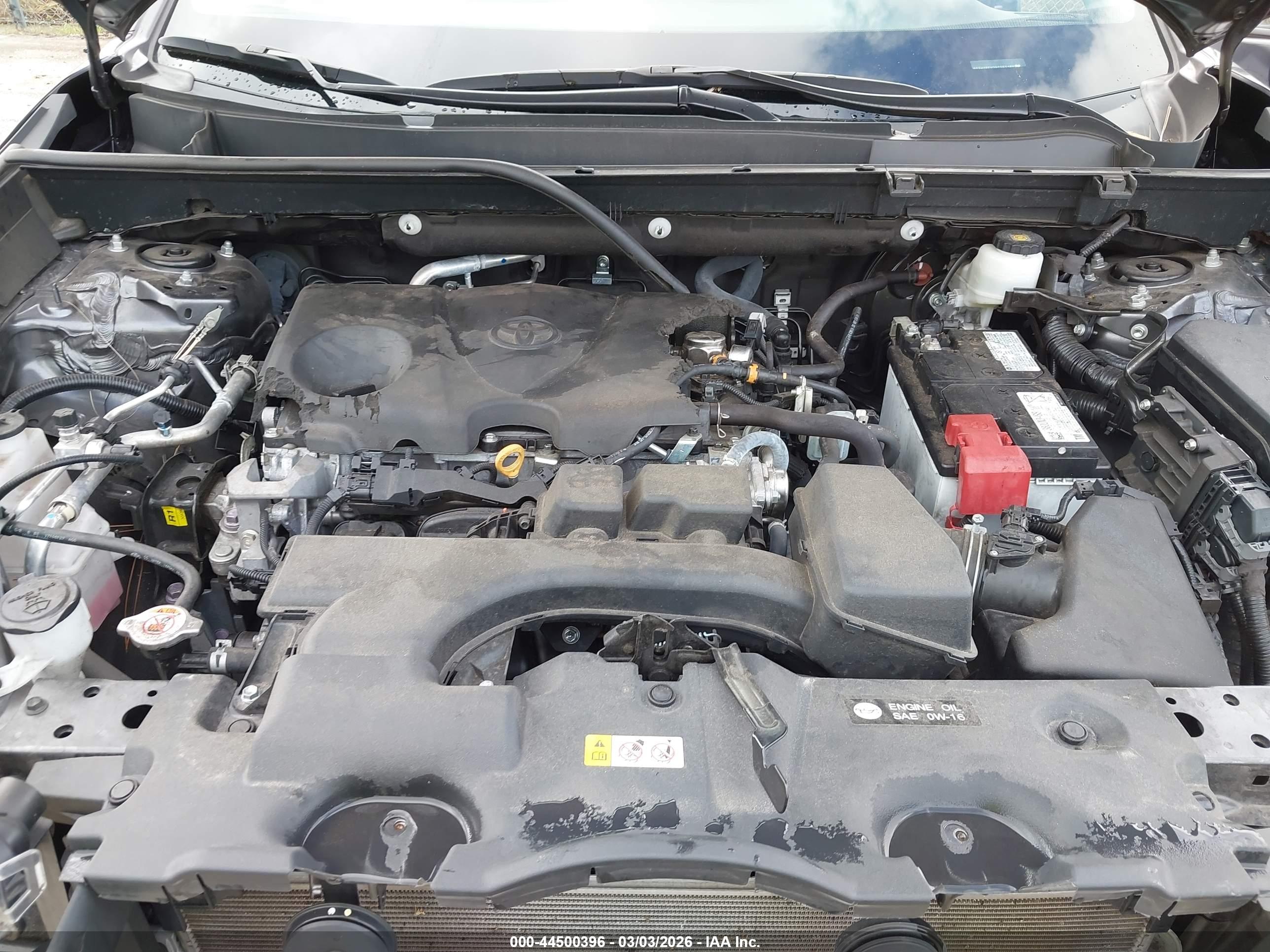 TOYOTA RAV4 image 10