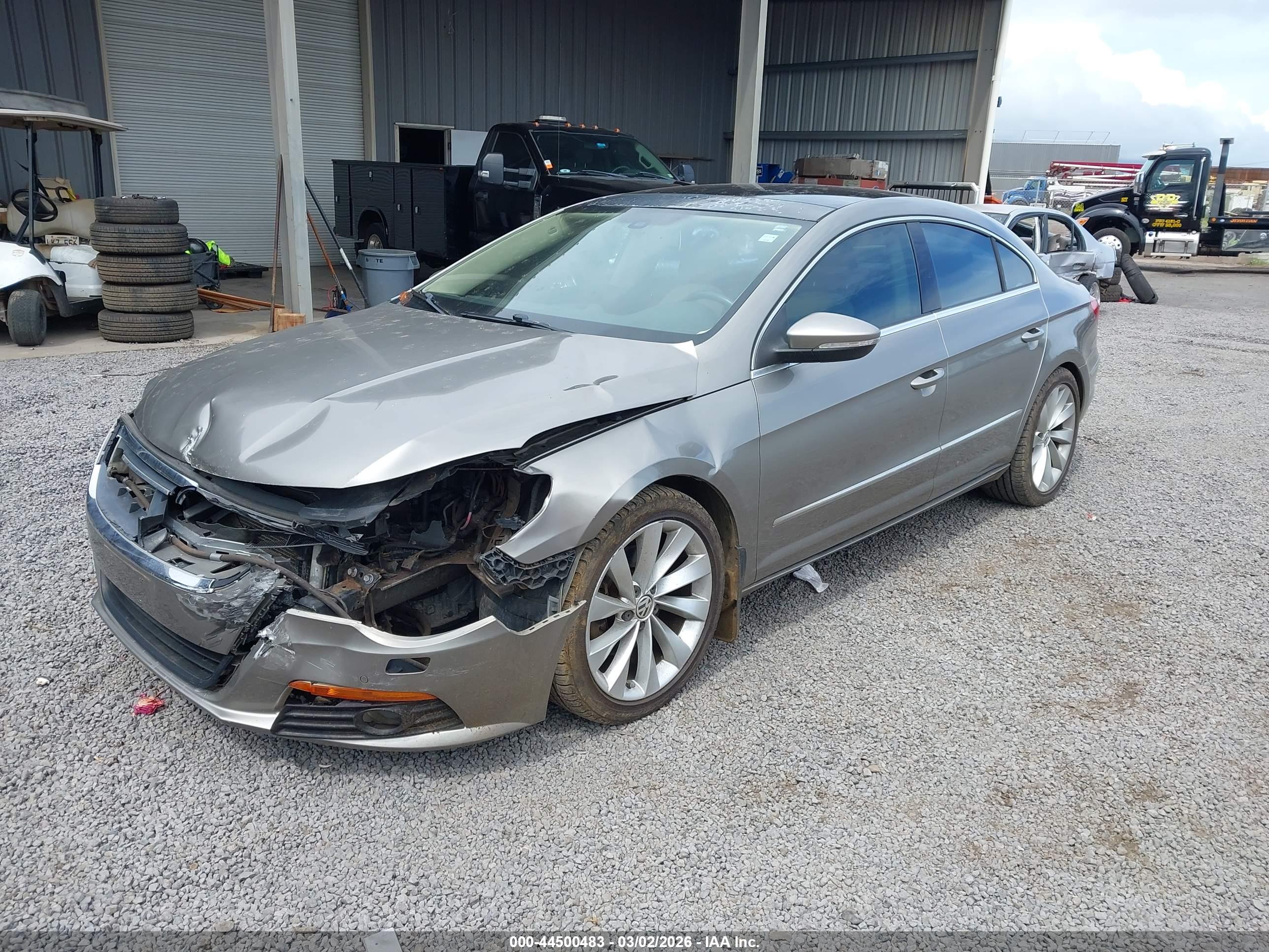 VOLKSWAGEN CC image 2