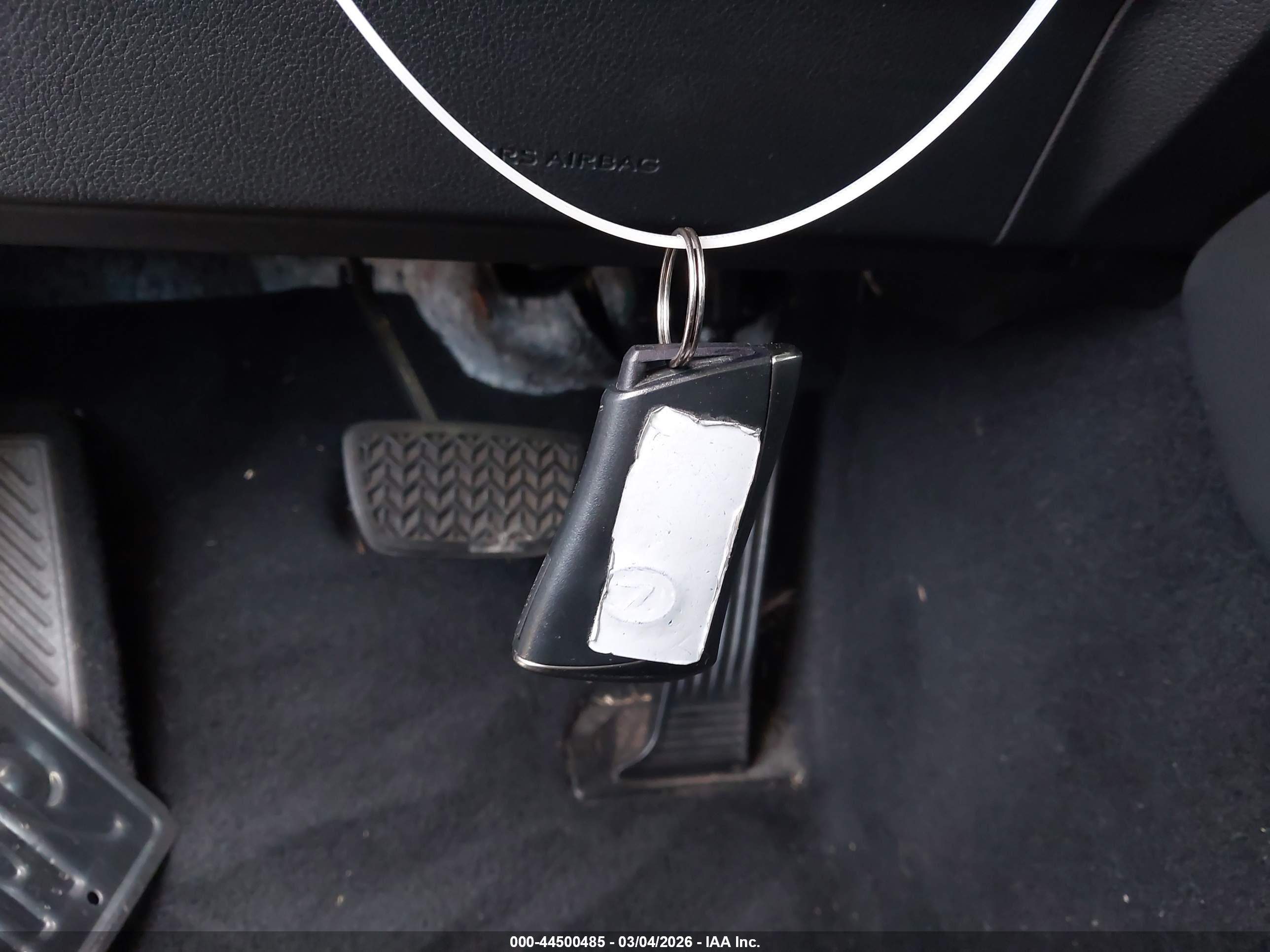 LEXUS ES image 11