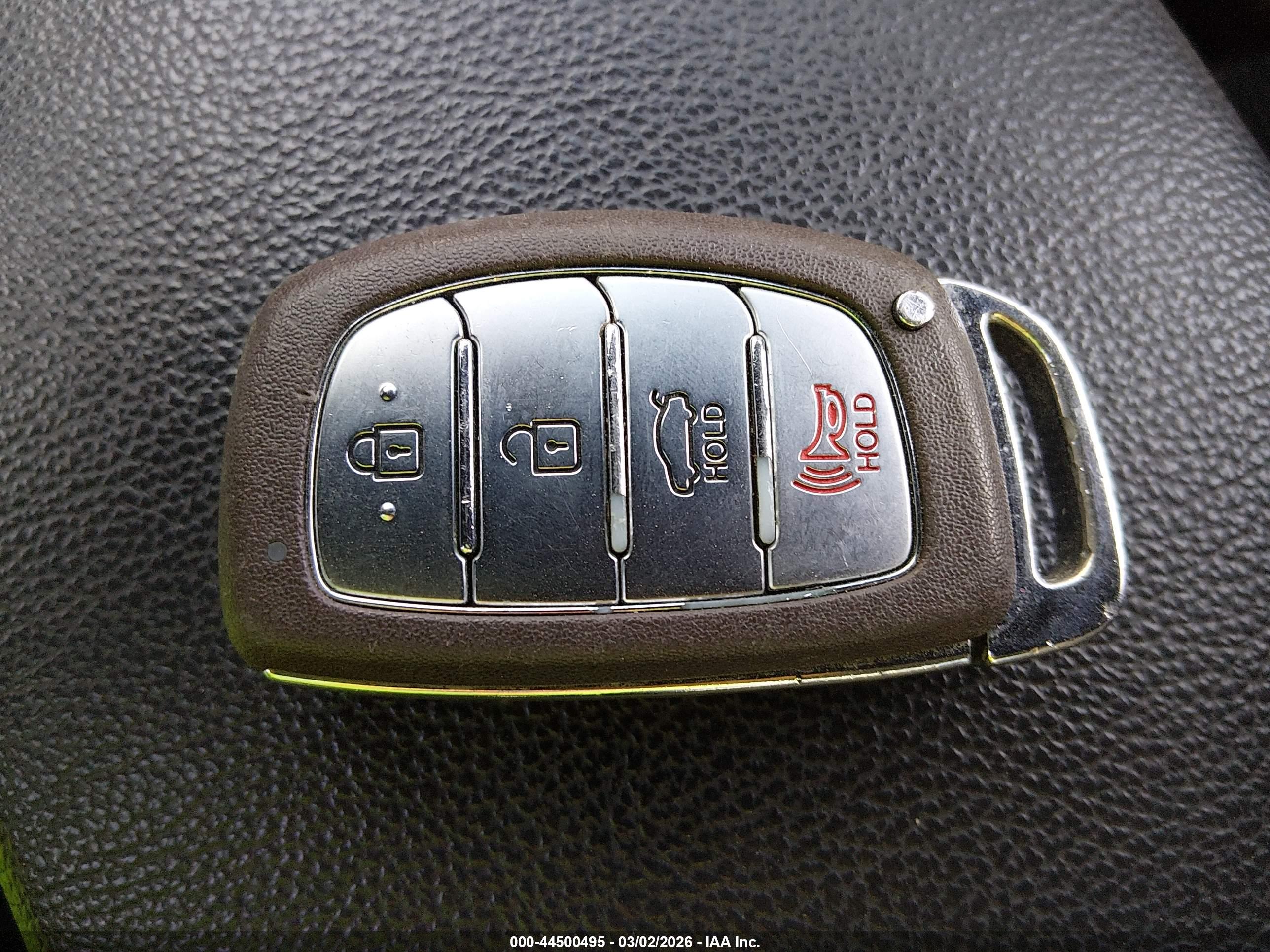HYUNDAI ELANTRA image 11