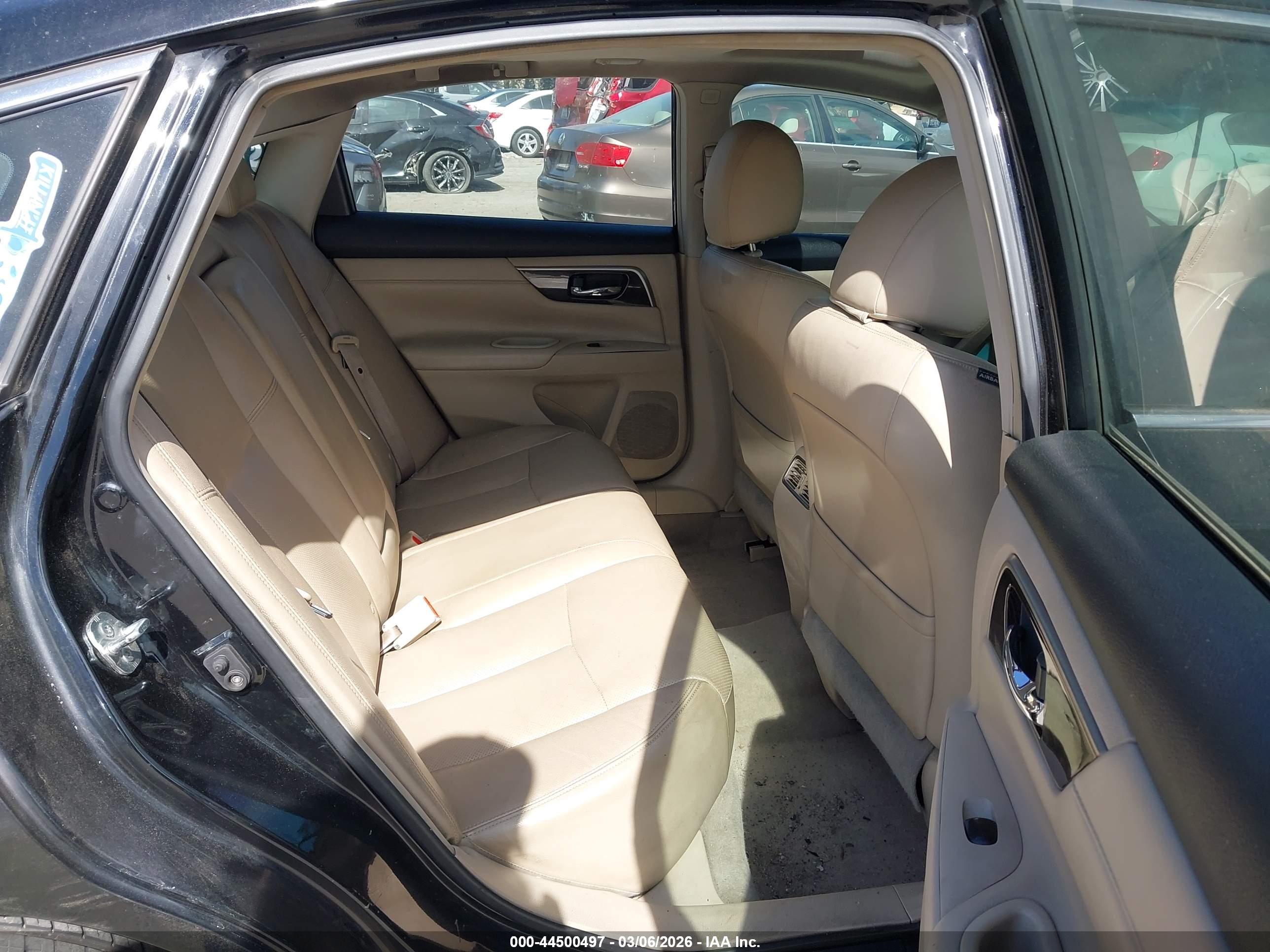 NISSAN ALTIMA image 8