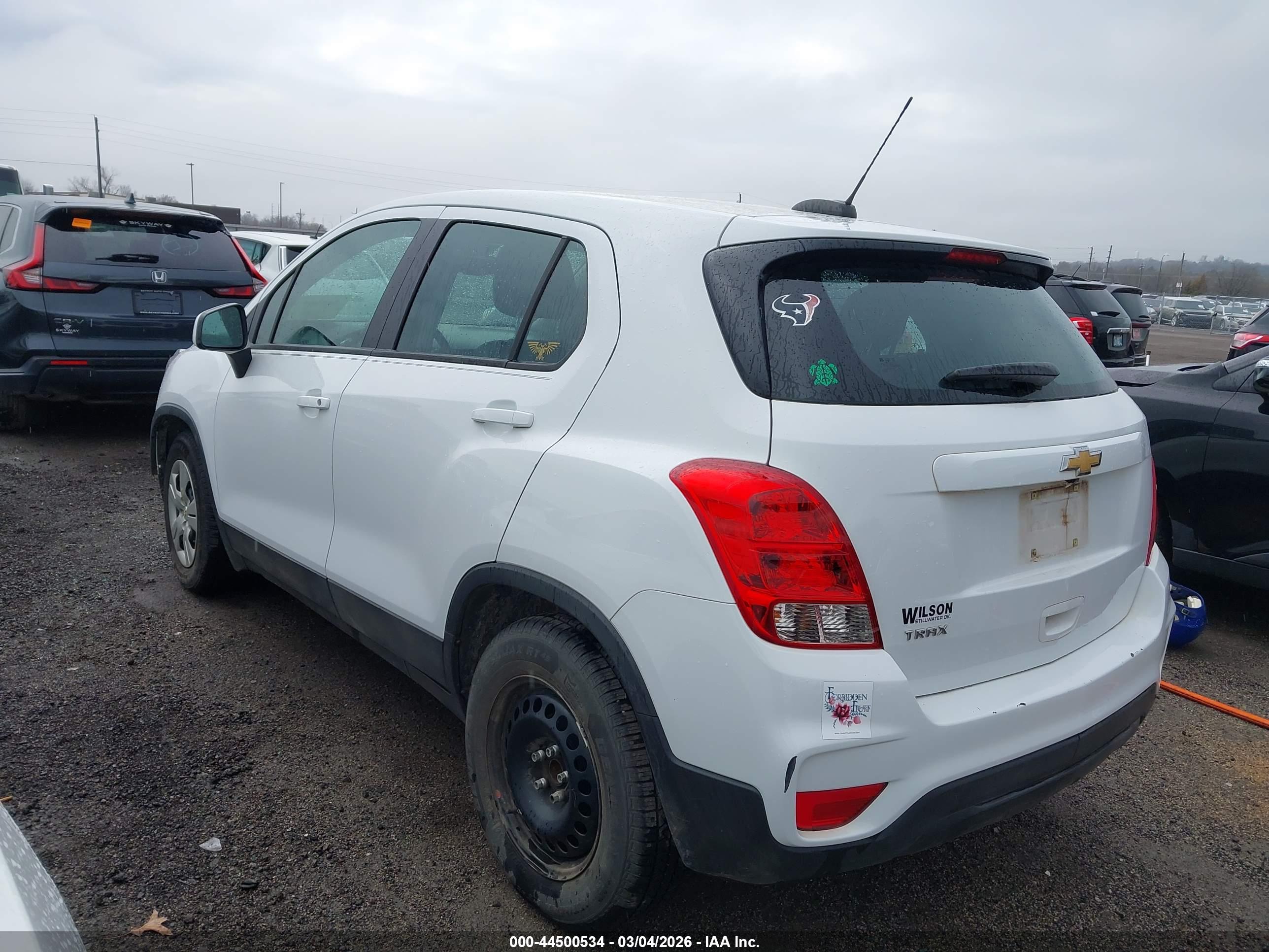 CHEVROLET TRAX image 3