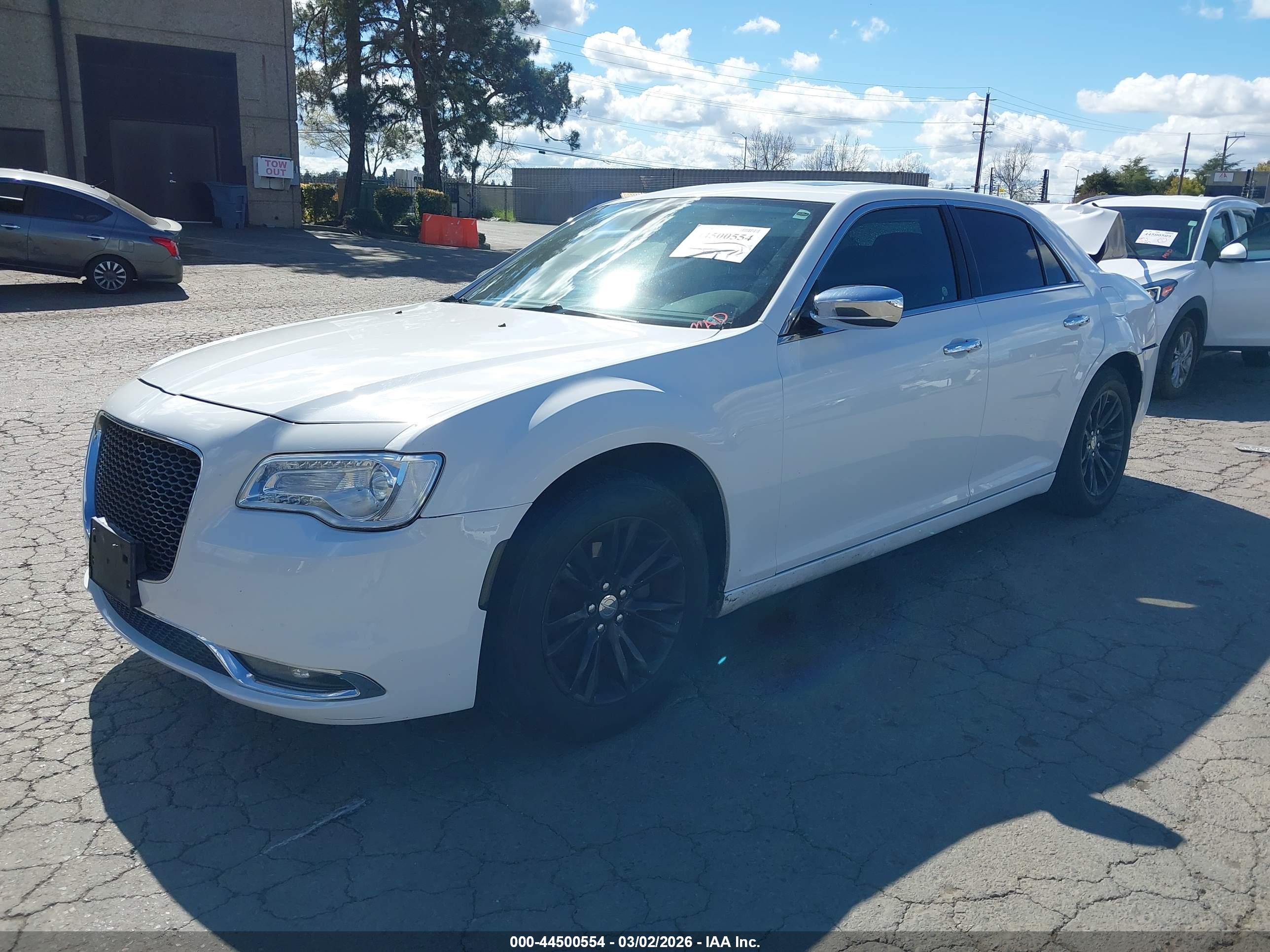 CHRYSLER 300C image 2