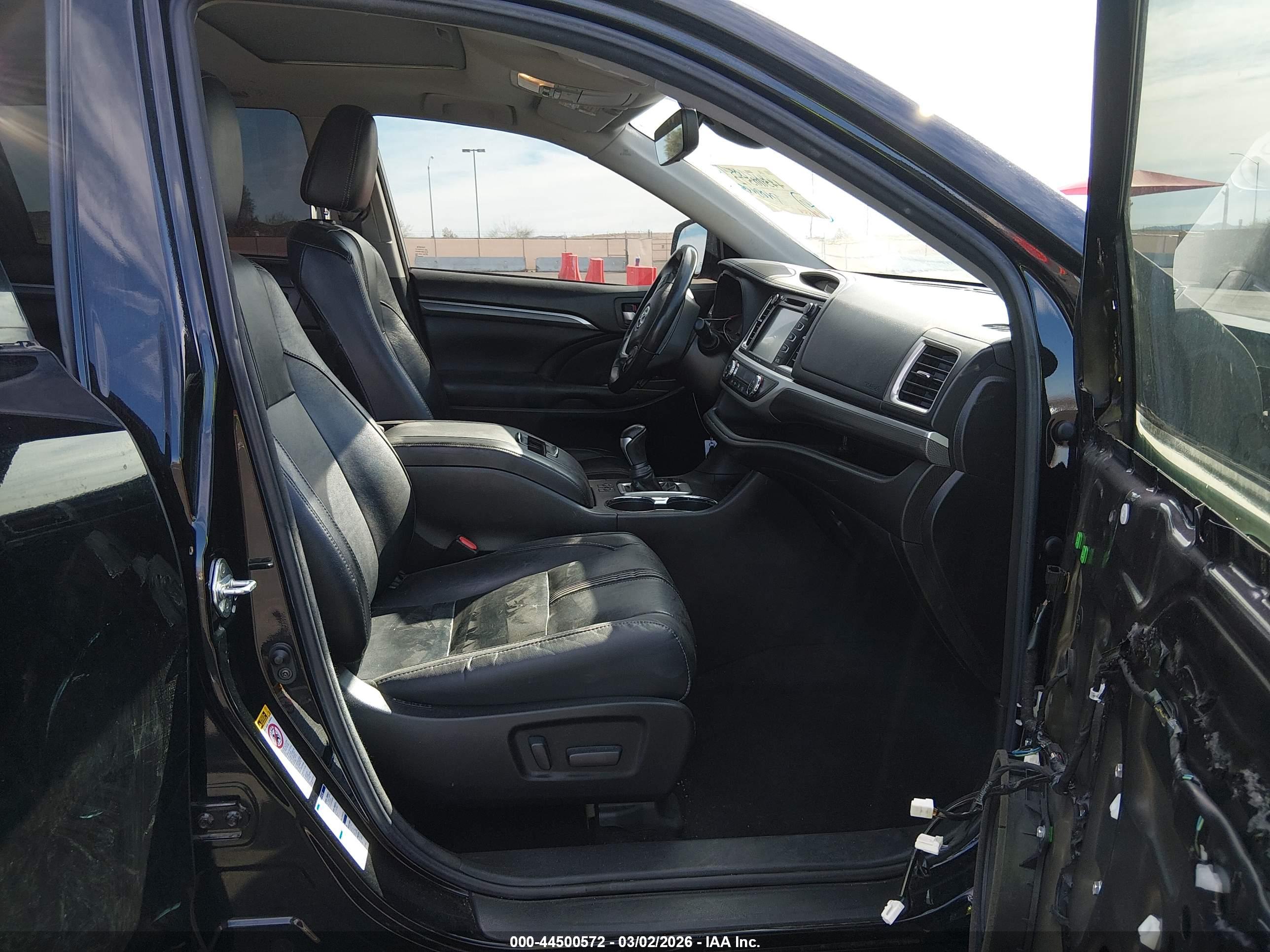 TOYOTA HIGHLANDER image 5