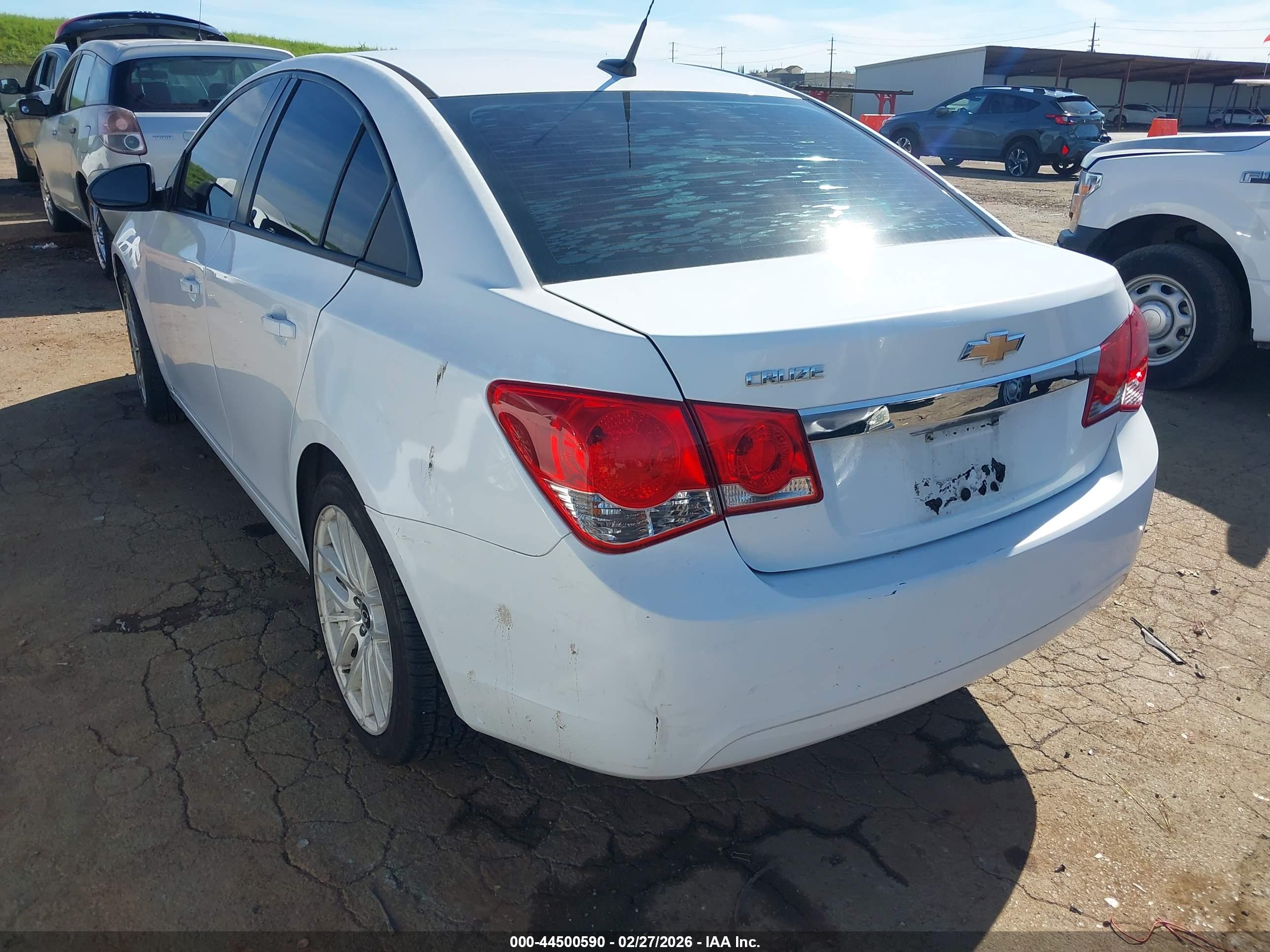 CHEVROLET CRUZE image 3