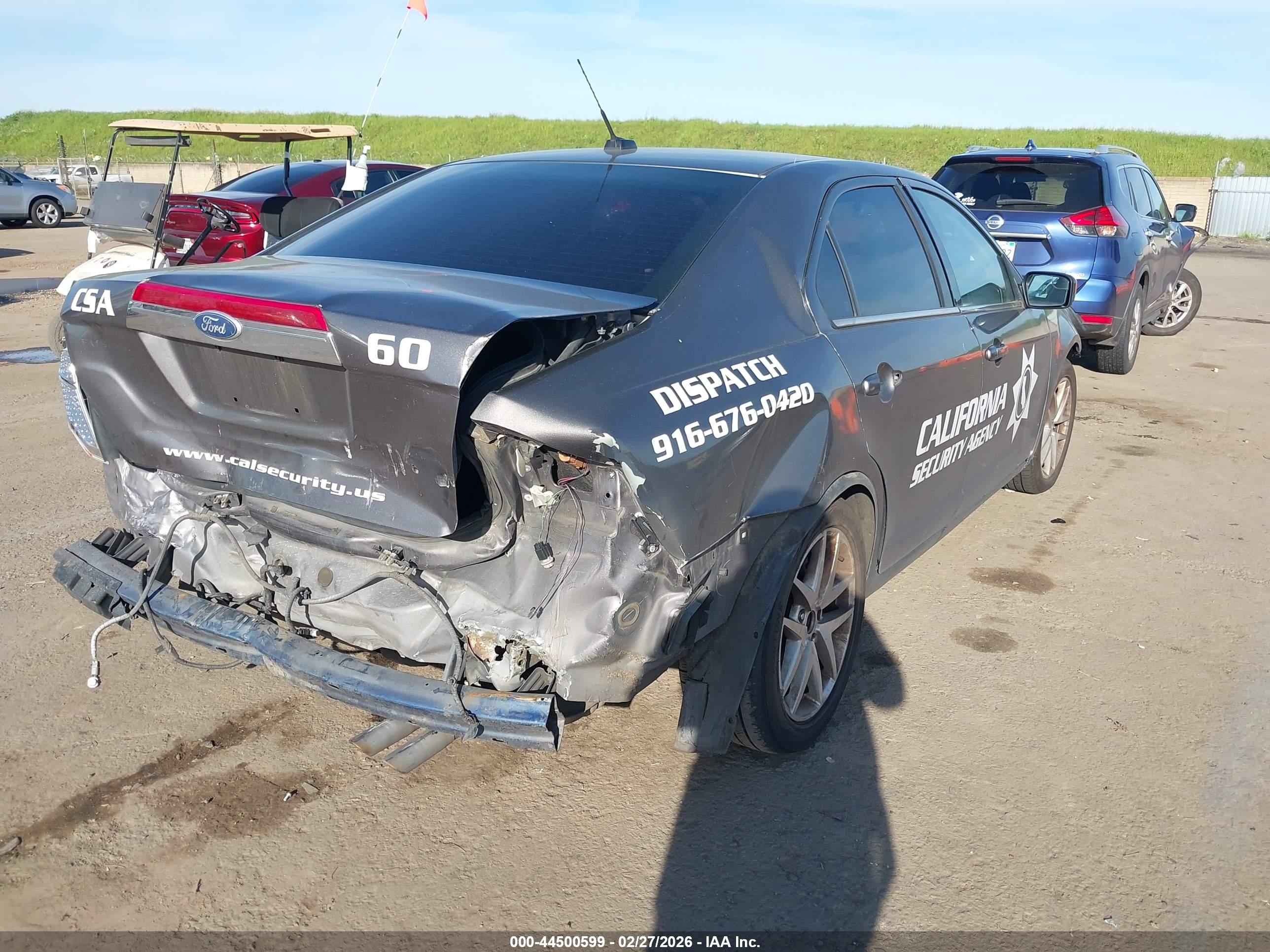 FORD FUSION image 4