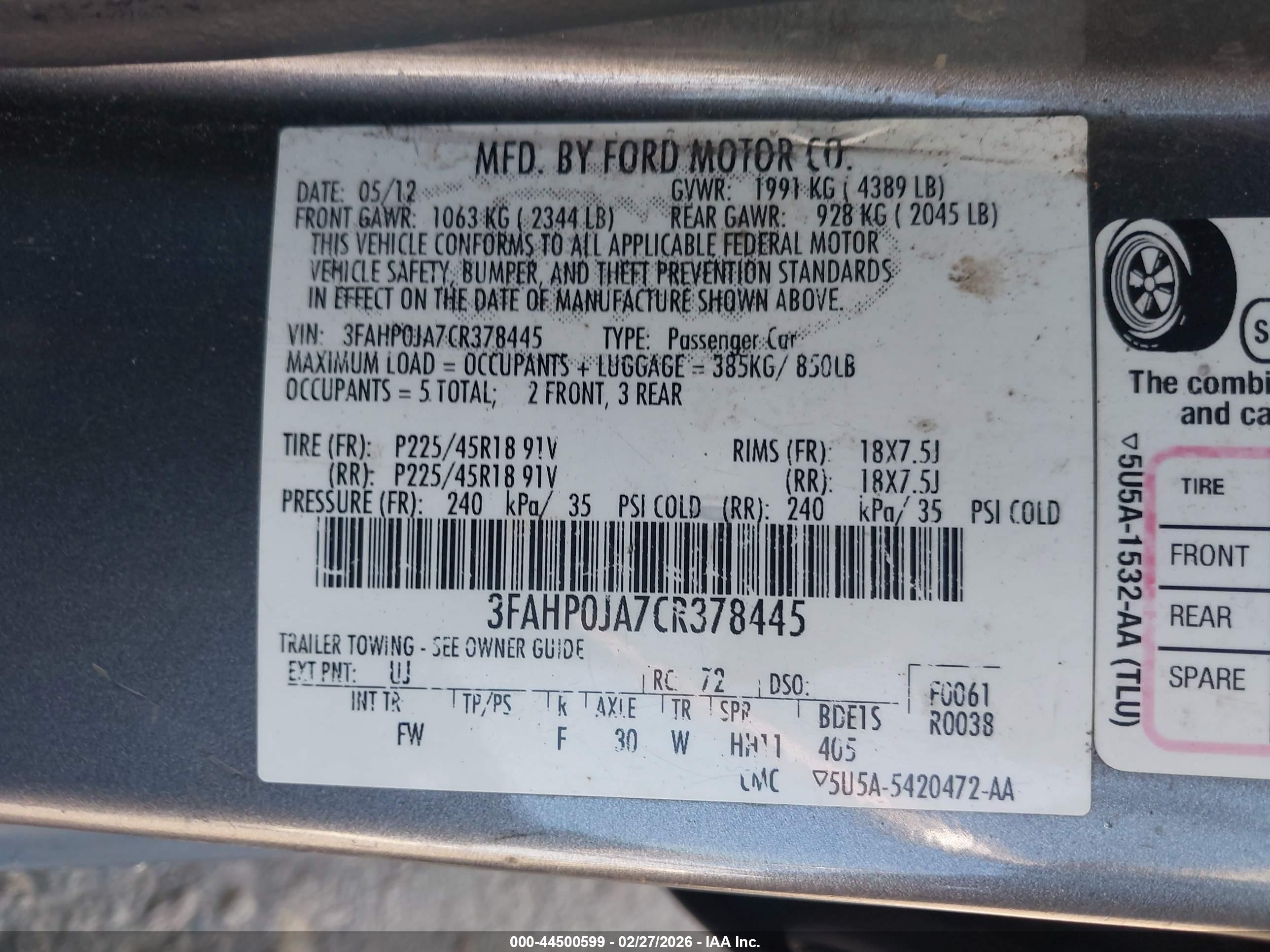 FORD FUSION image 9