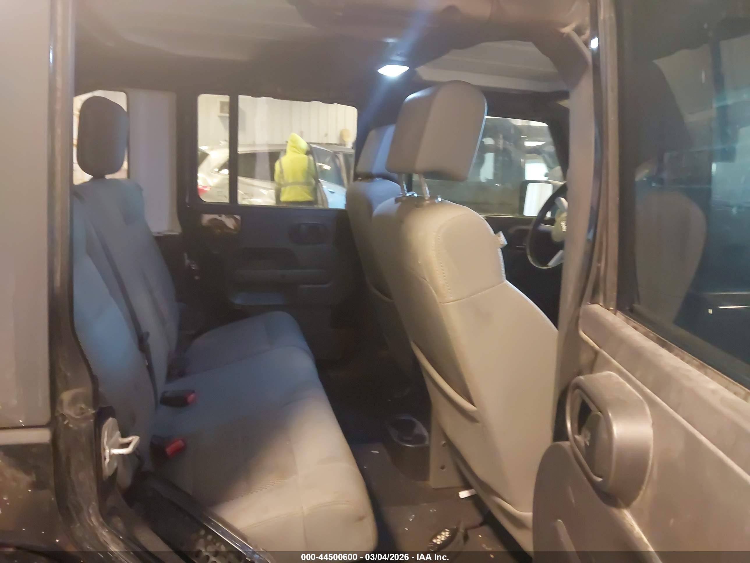 JEEP WRANGLER image 8