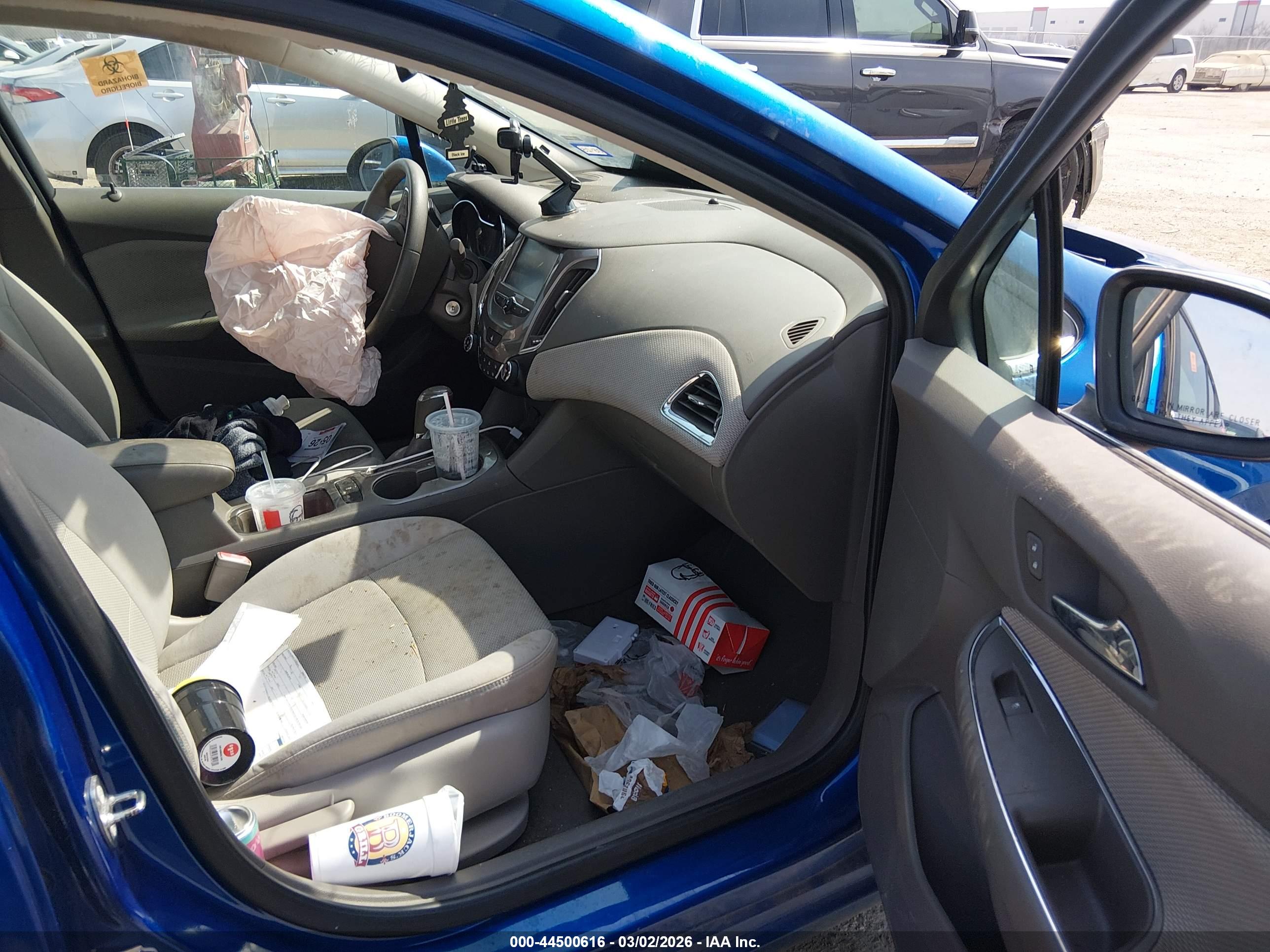 CHEVROLET CRUZE image 5