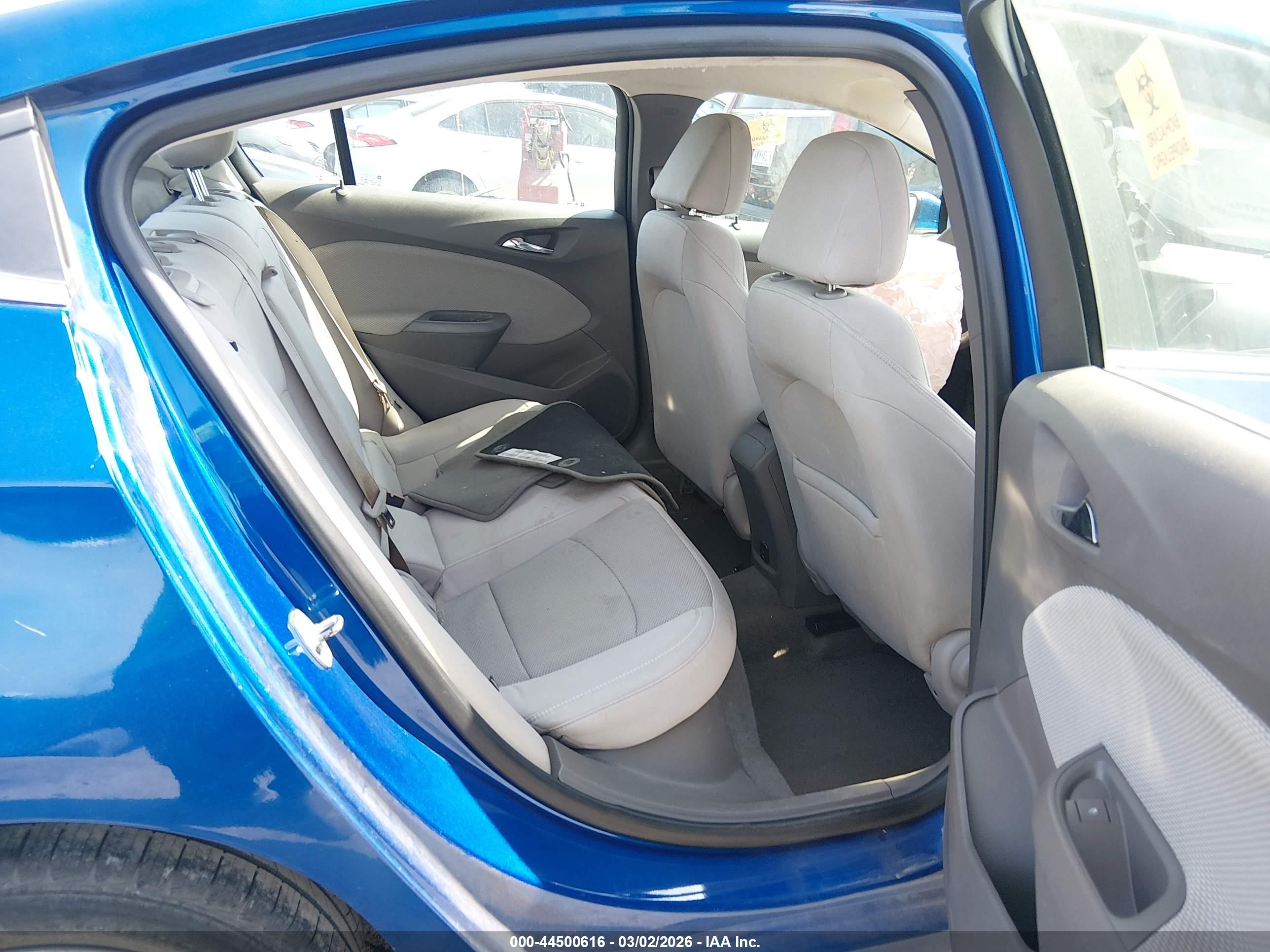 CHEVROLET CRUZE image 8