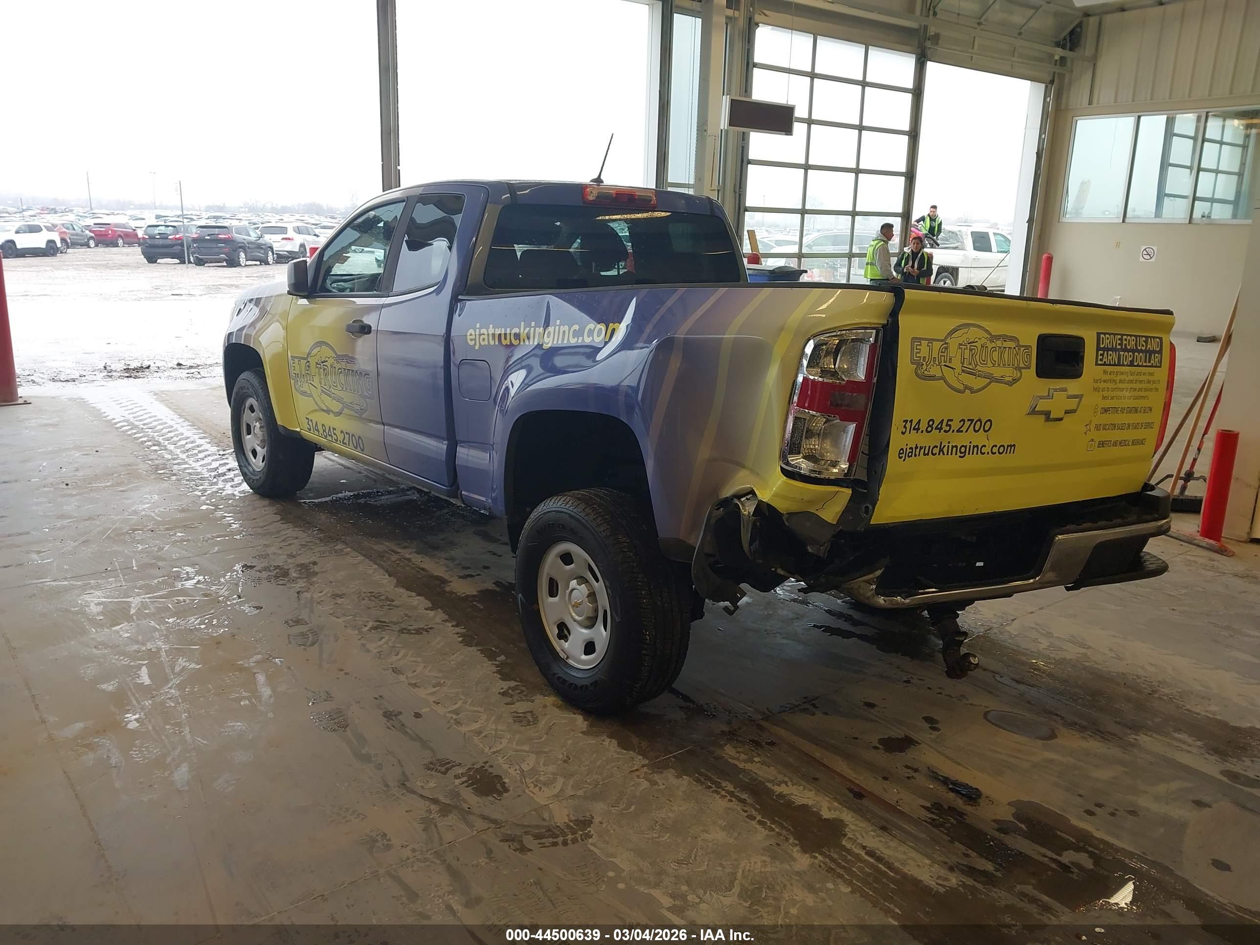CHEVROLET COLORADO image 3