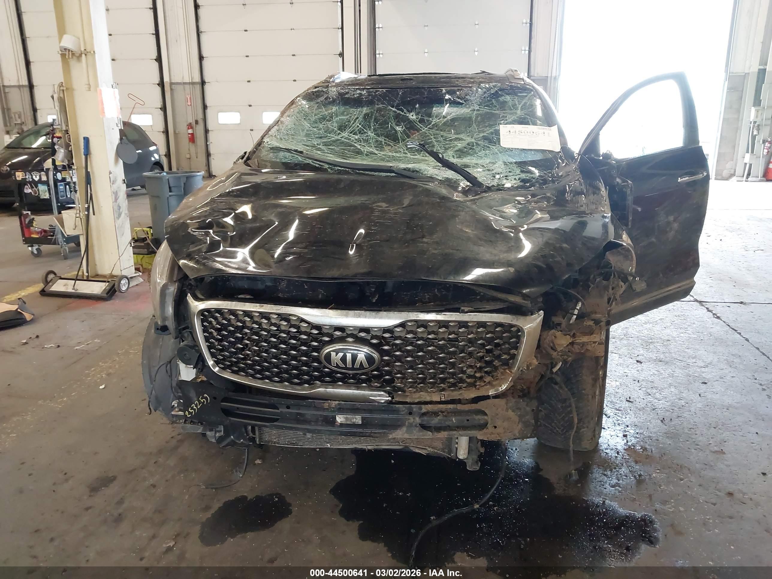 KIA SORENTO image 6