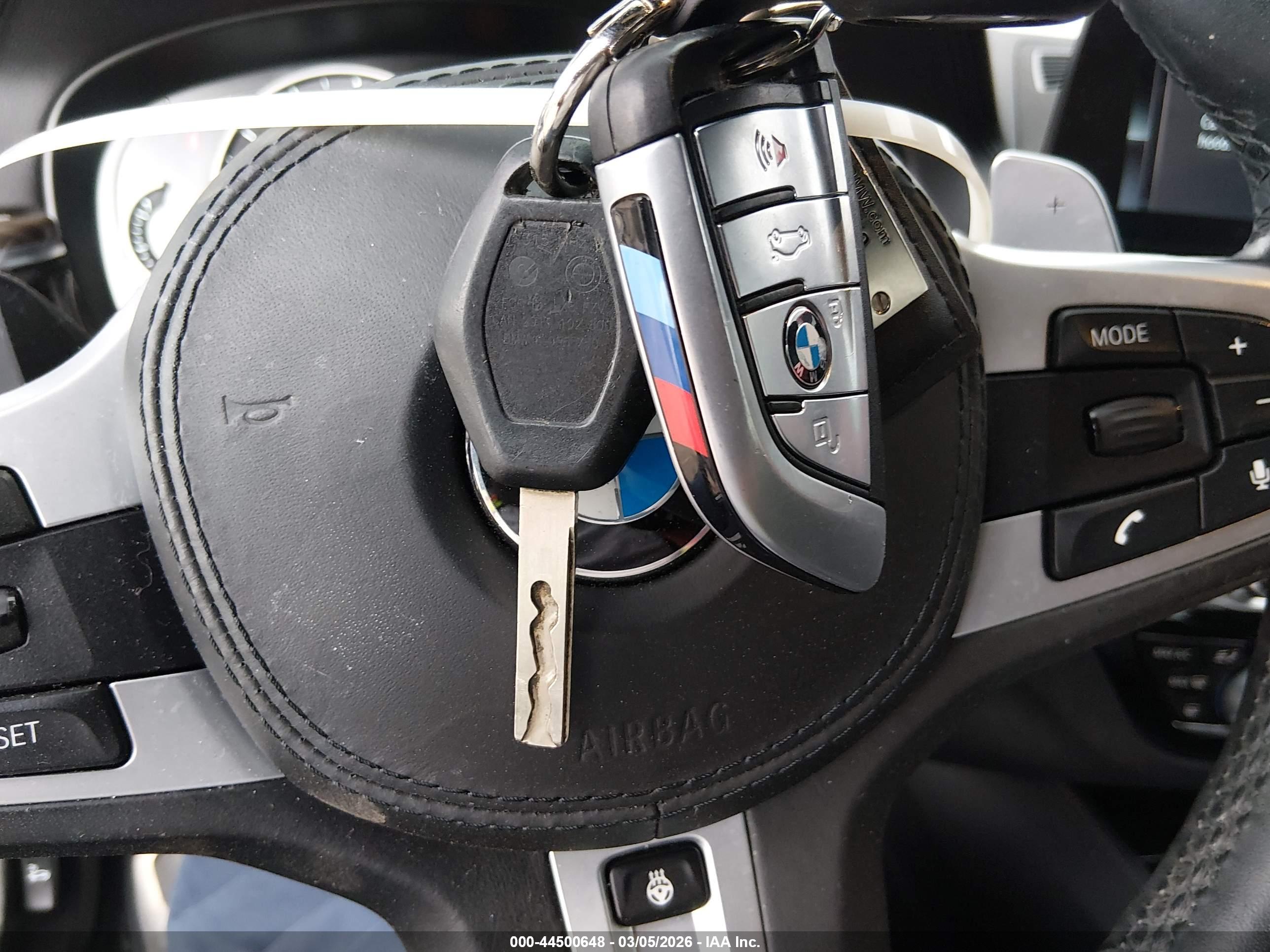 BMW M550I image 11