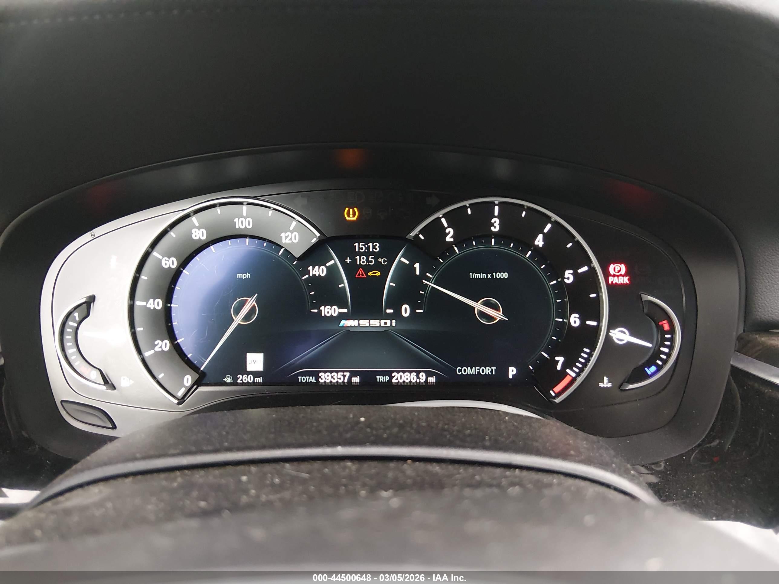 BMW M550I image 7