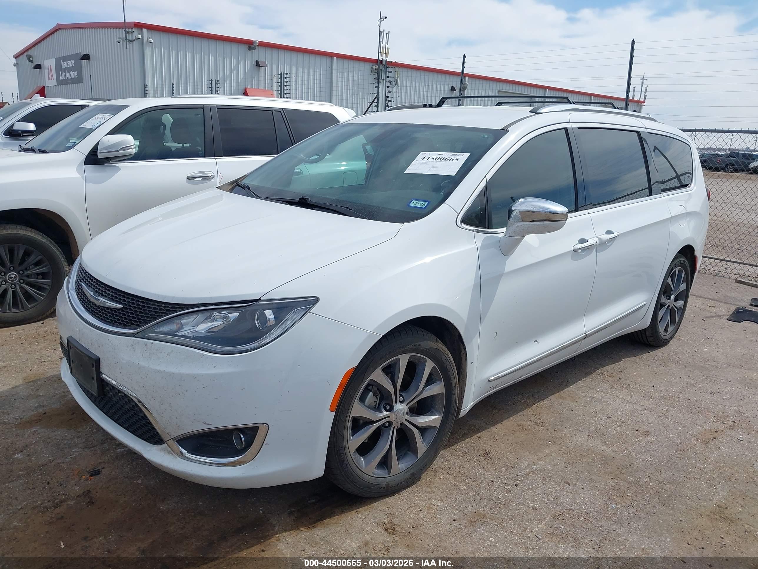 CHRYSLER PACIFICA image 2