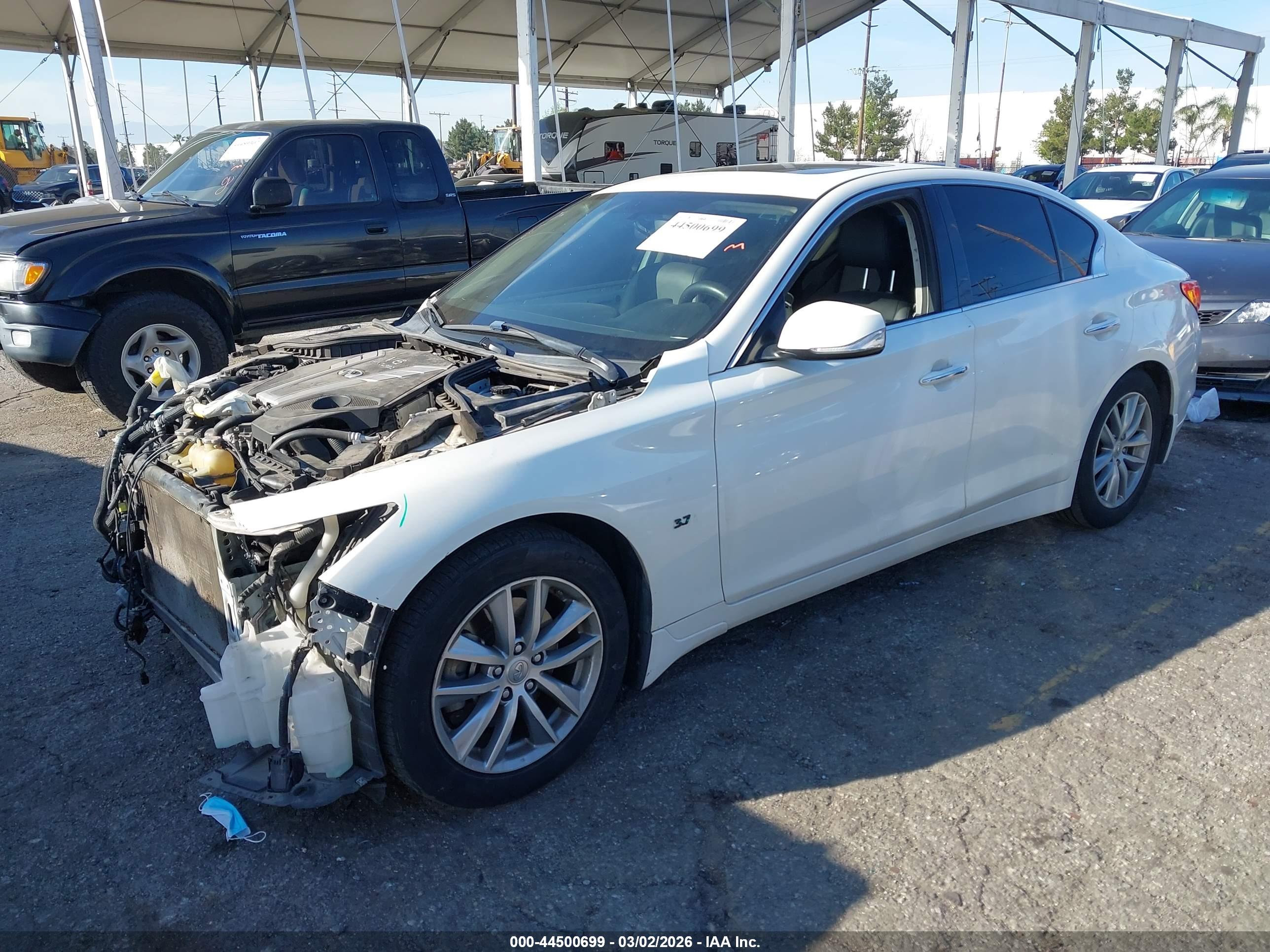 INFINITI Q50 image 2