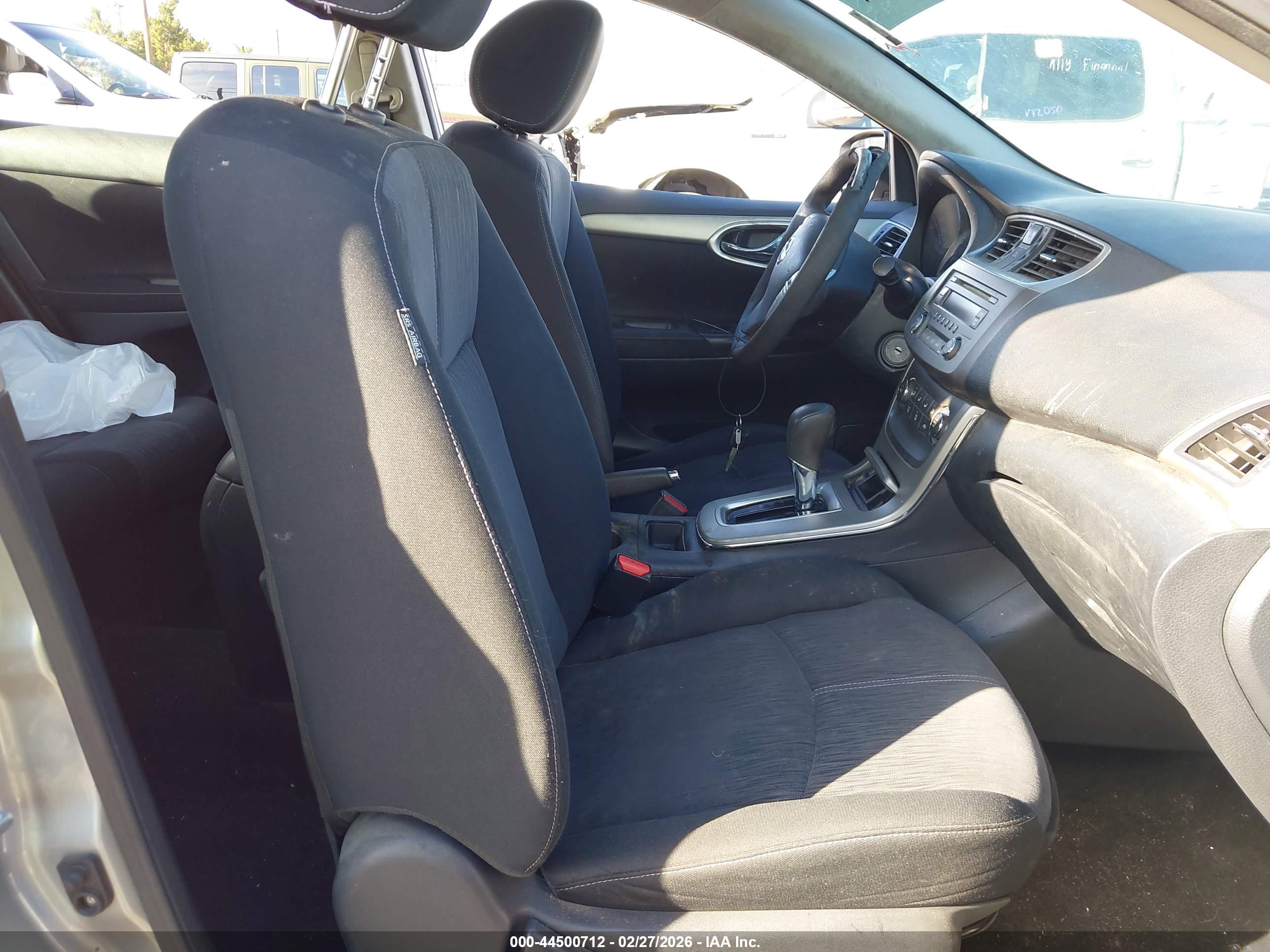 NISSAN SENTRA image 5