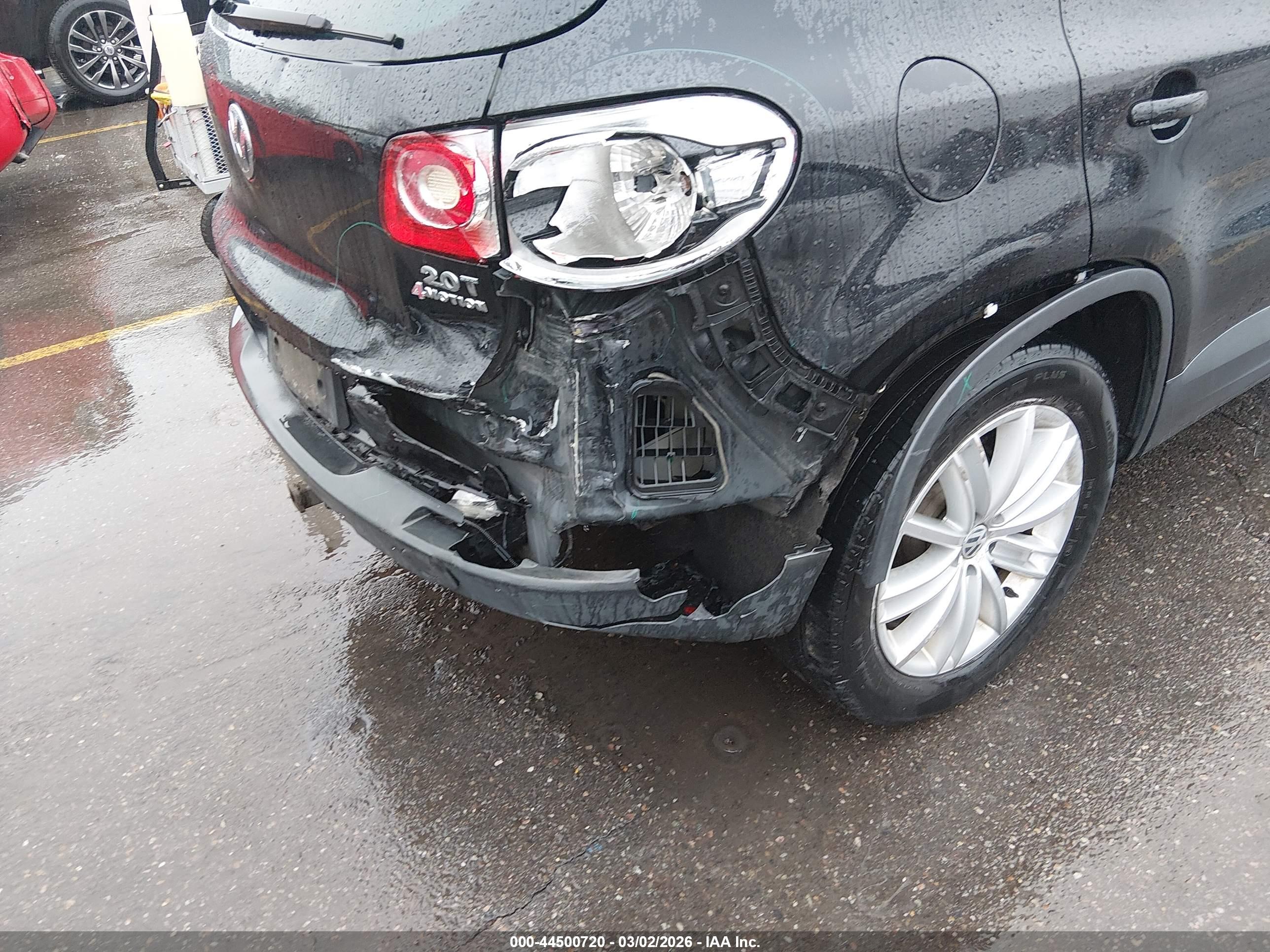 VOLKSWAGEN TIGUAN image 6