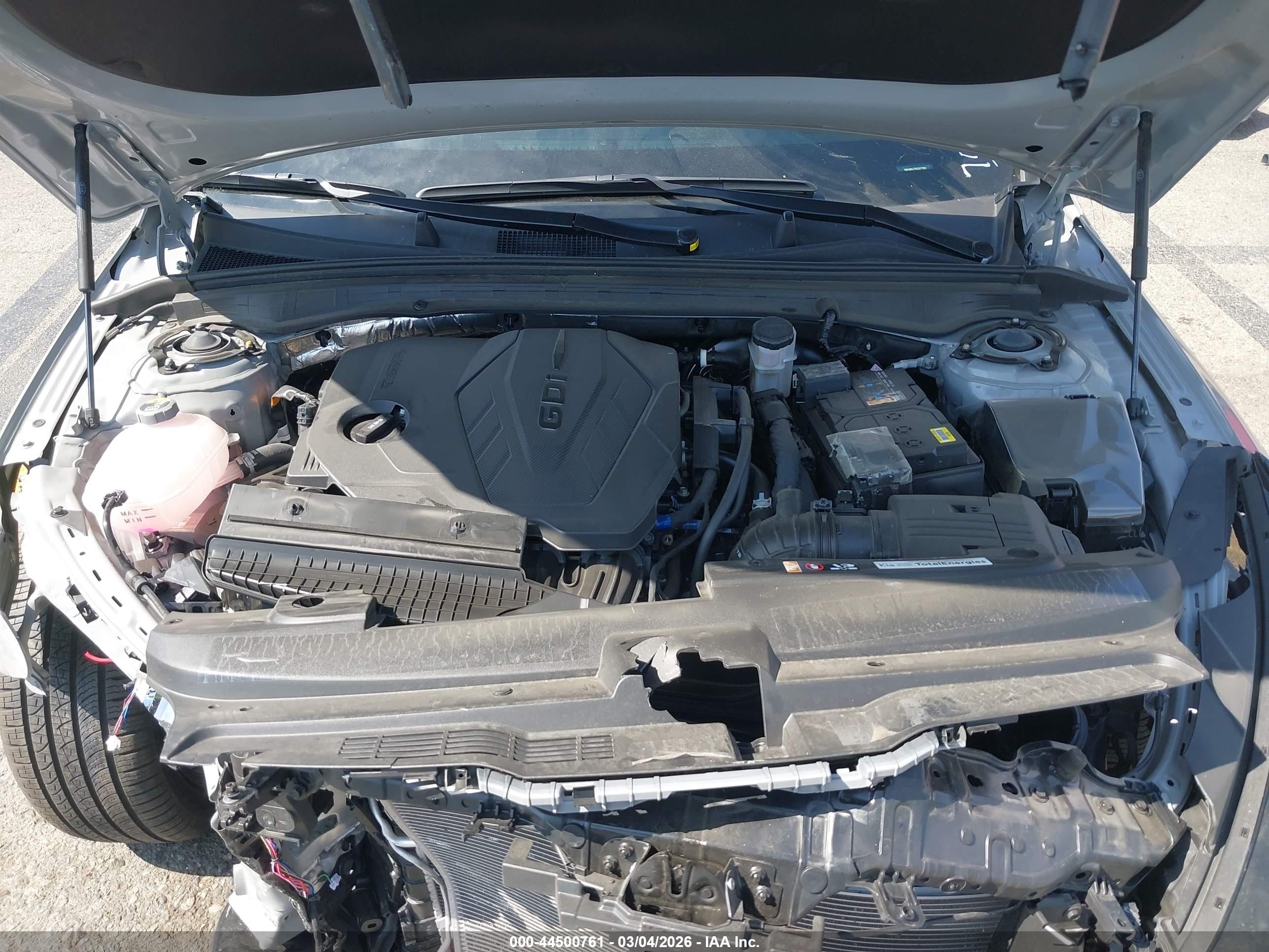 KIA K5 image 10