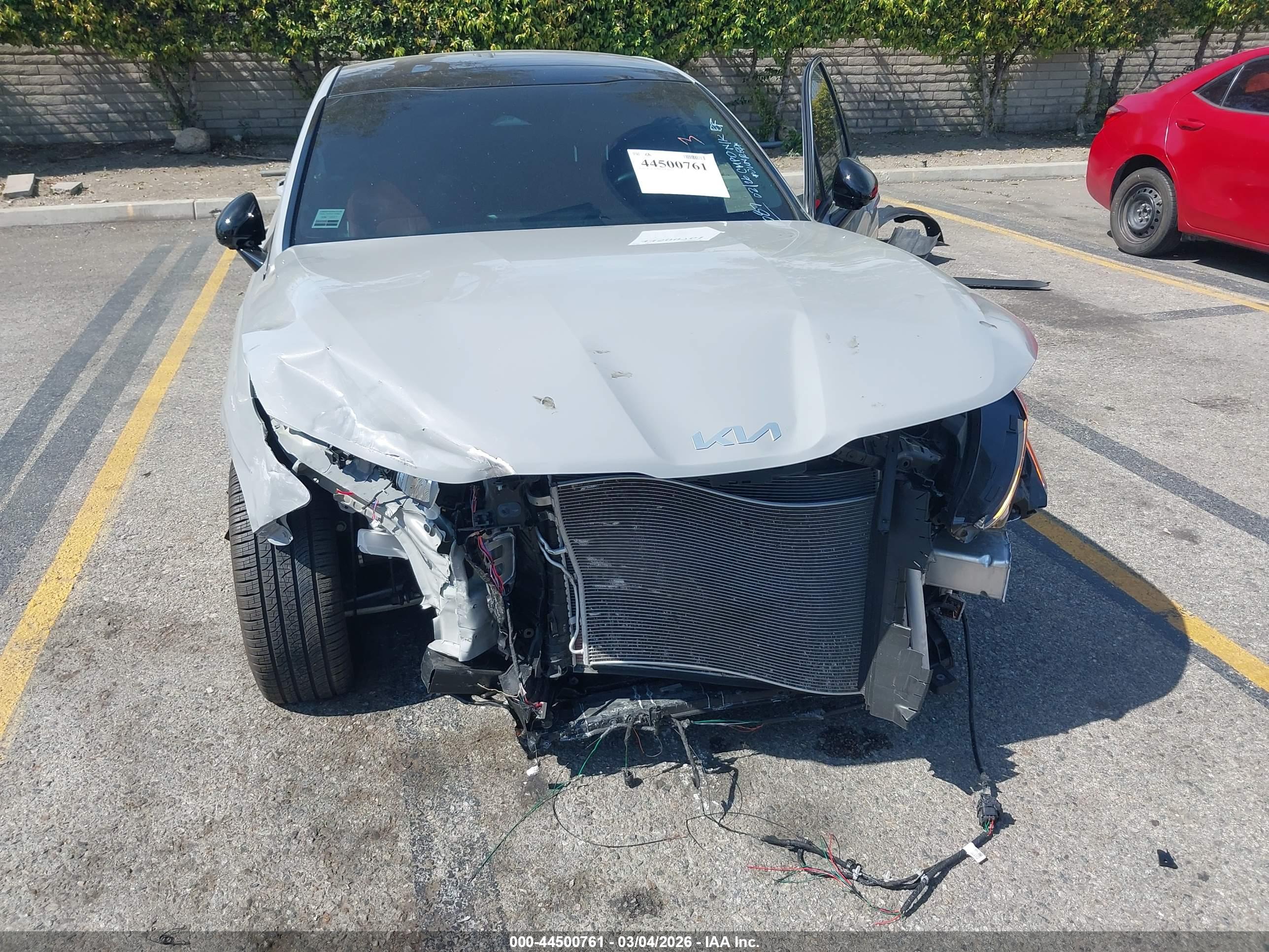 KIA K5 image 6