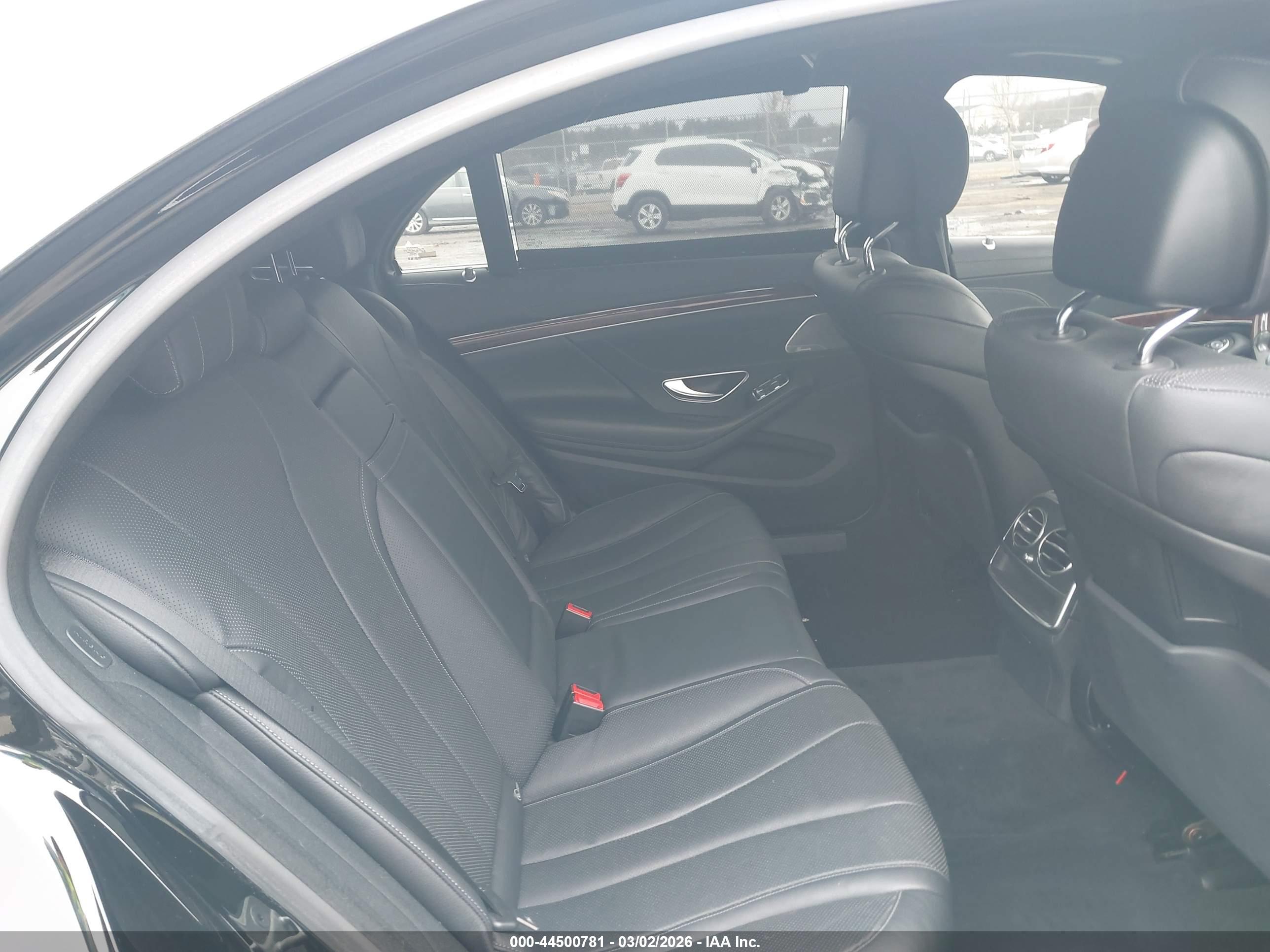 MERCEDES-BENZ S image 8